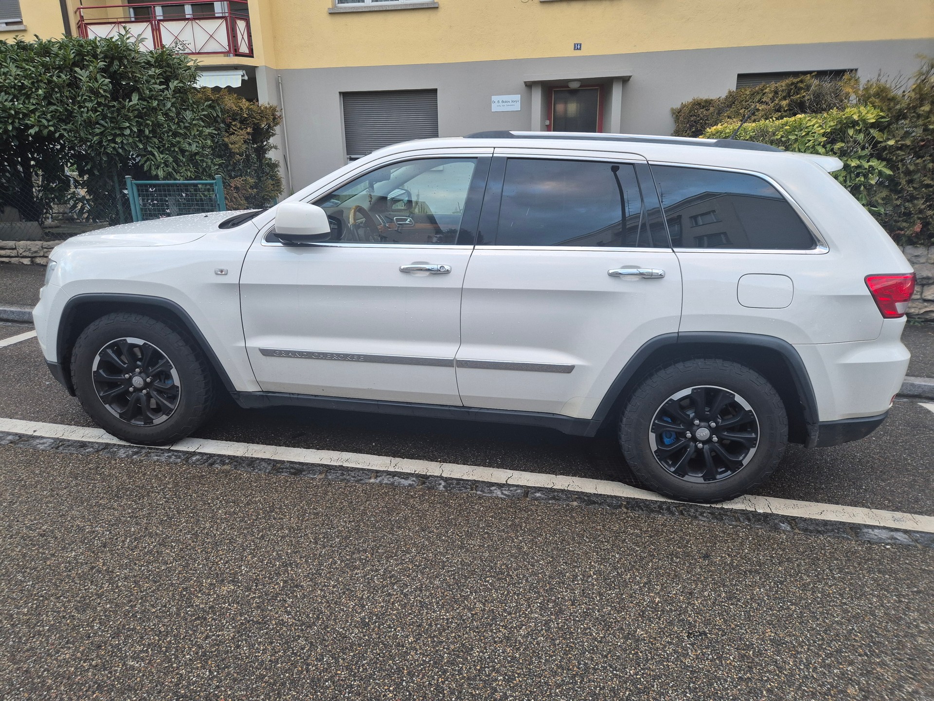 JEEP Grand Cherokee 3.0 CRD Overland Automatic-image-6