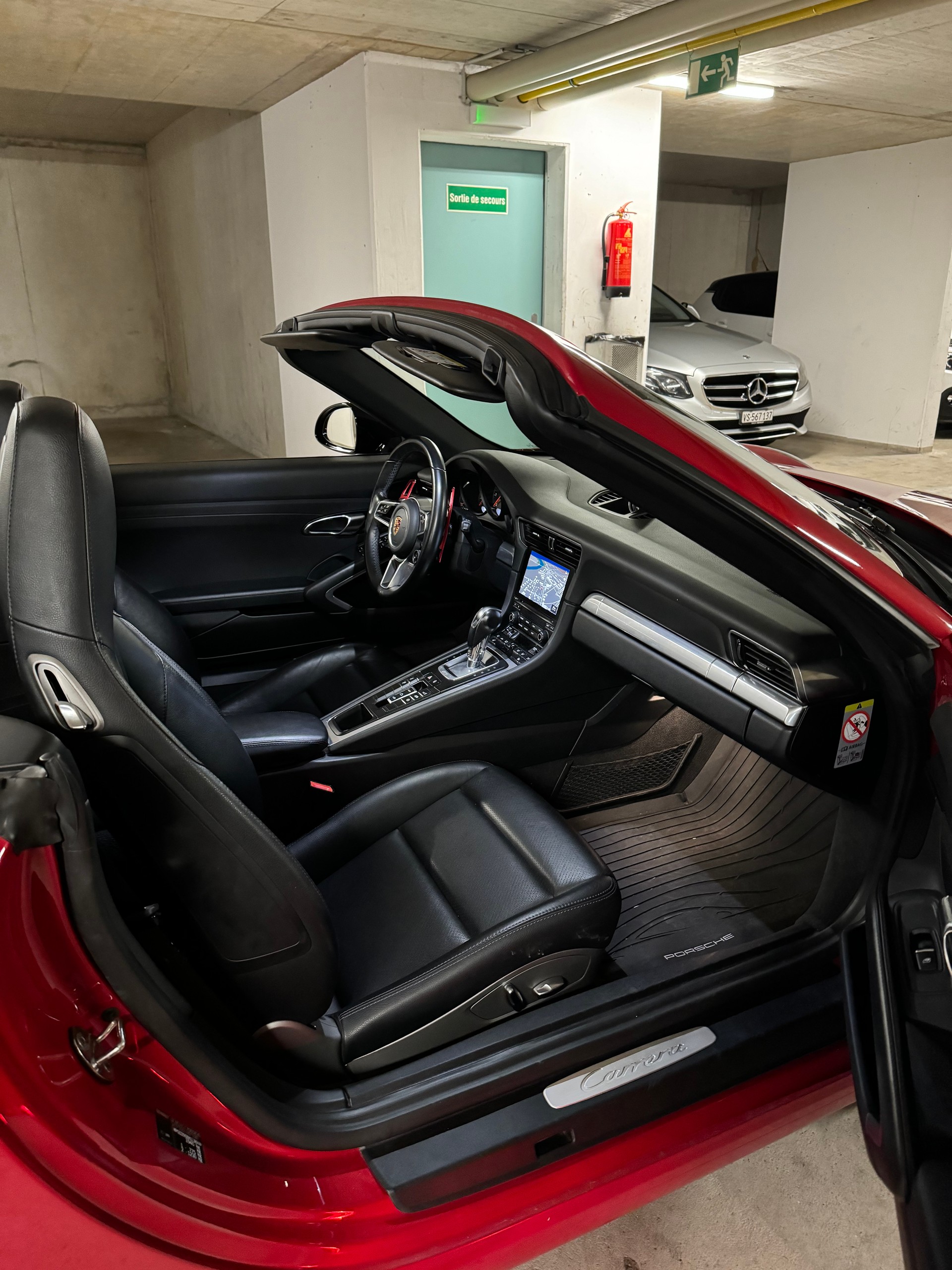 PORSCHE 911 Cabrio Carrera PDK-image-5
