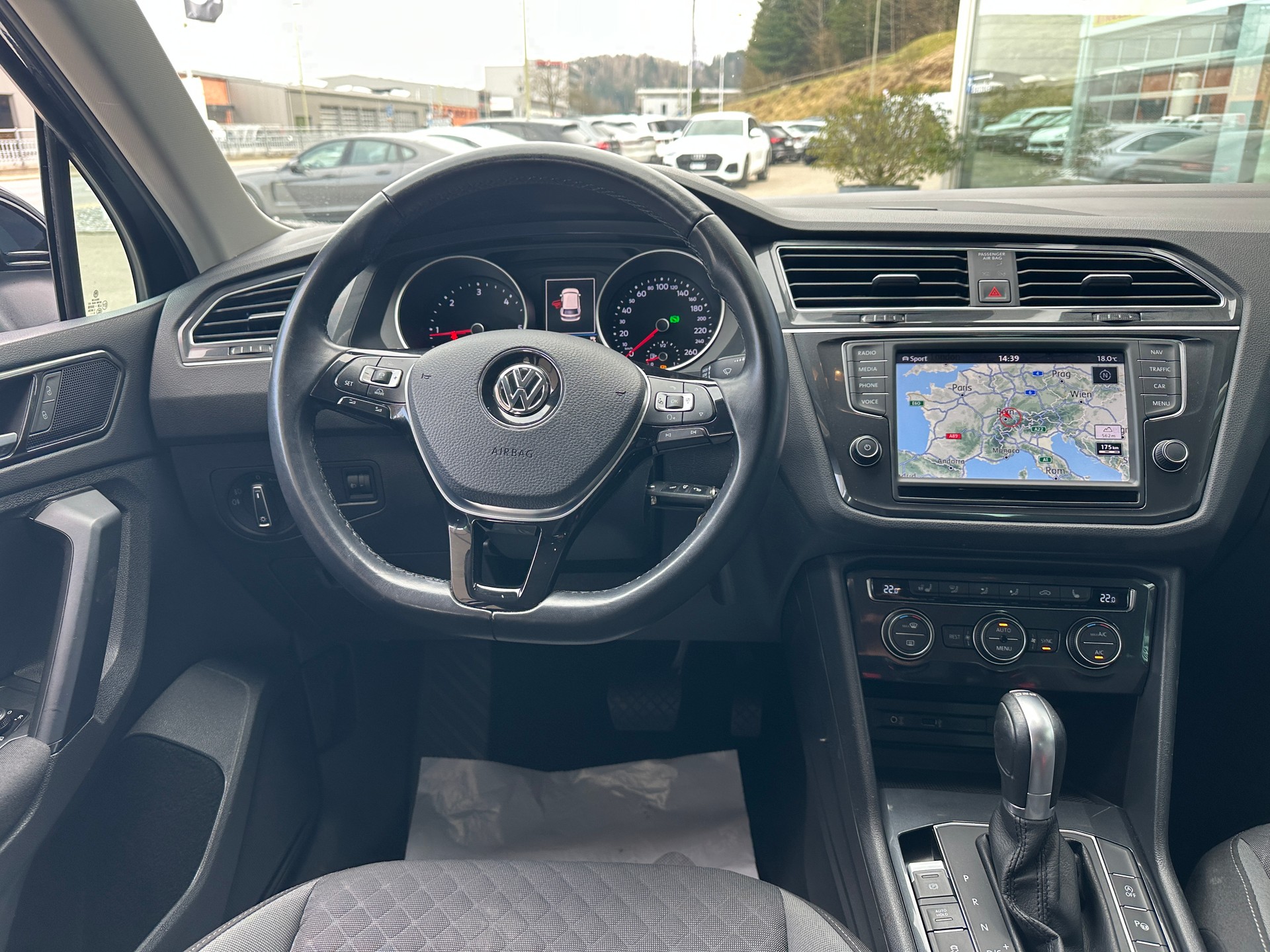 VW Tiguan 2.0 TDI SCR Comfortline 4Motion DSG-image-13