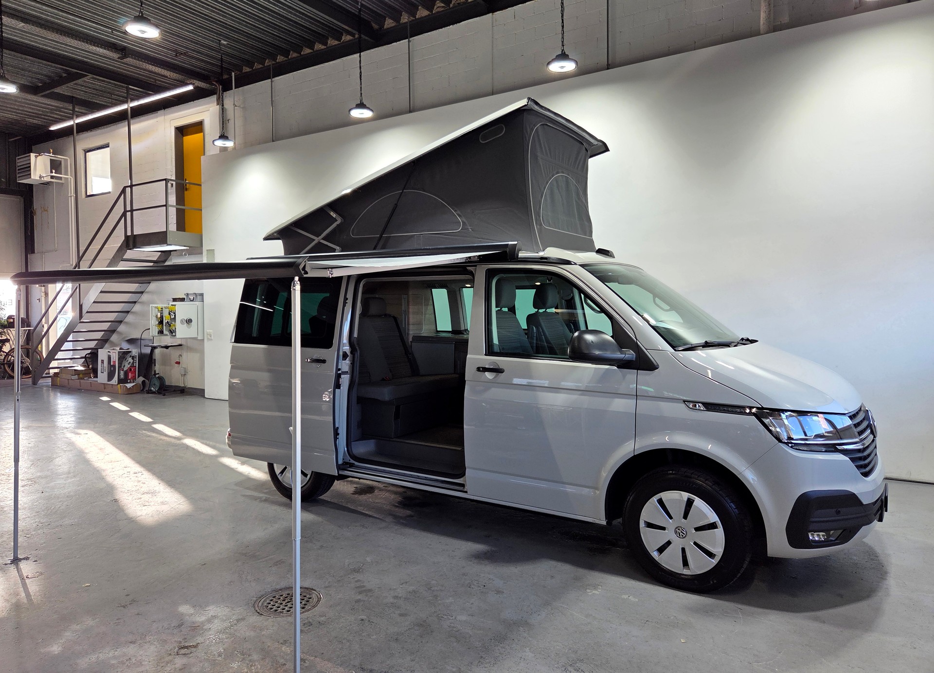 VW T6.1 California 3000 2.0 TDI 150 Coast DSG-image-1