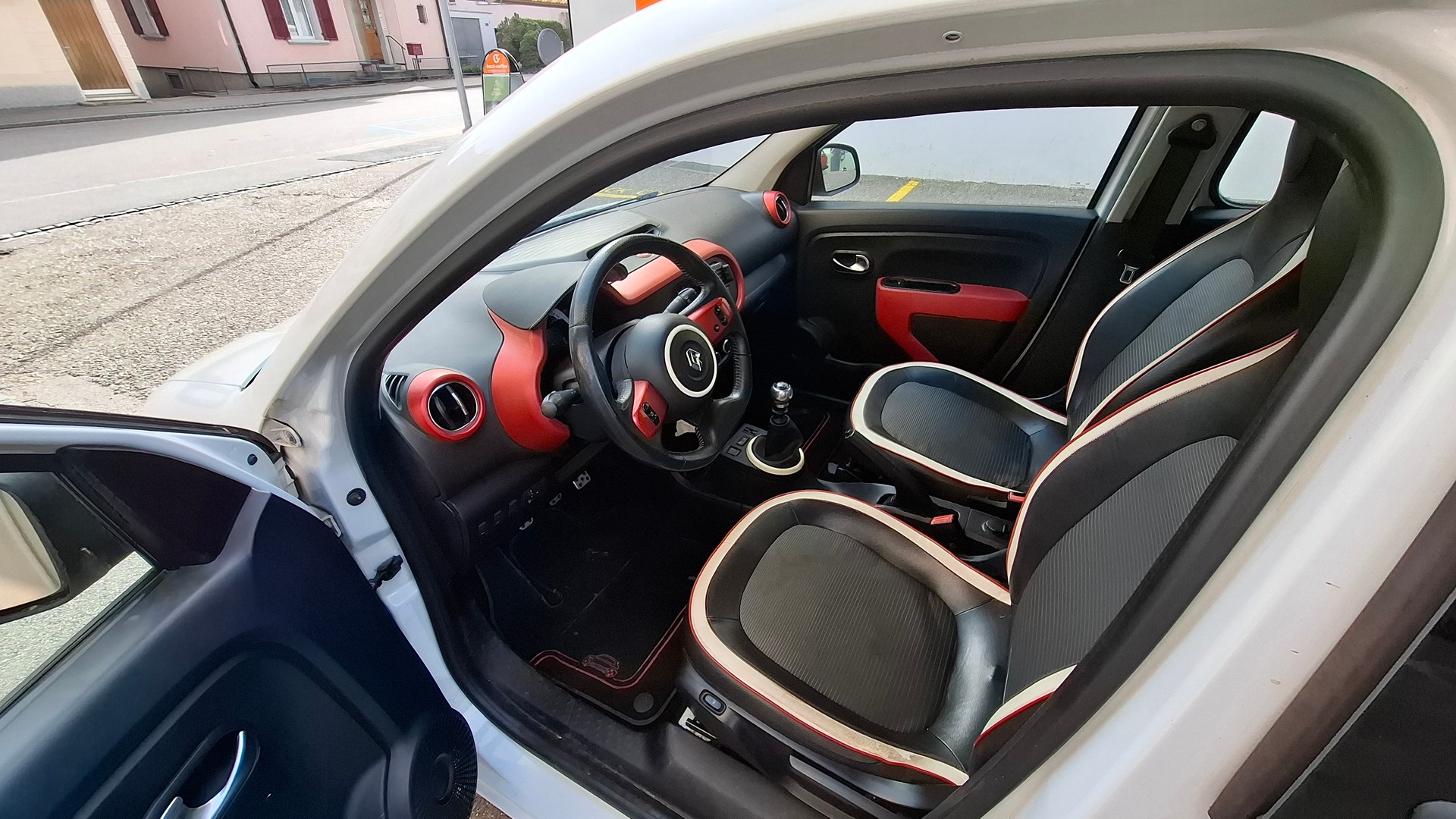 RENAULT Twingo 0.9 Intens-image-3