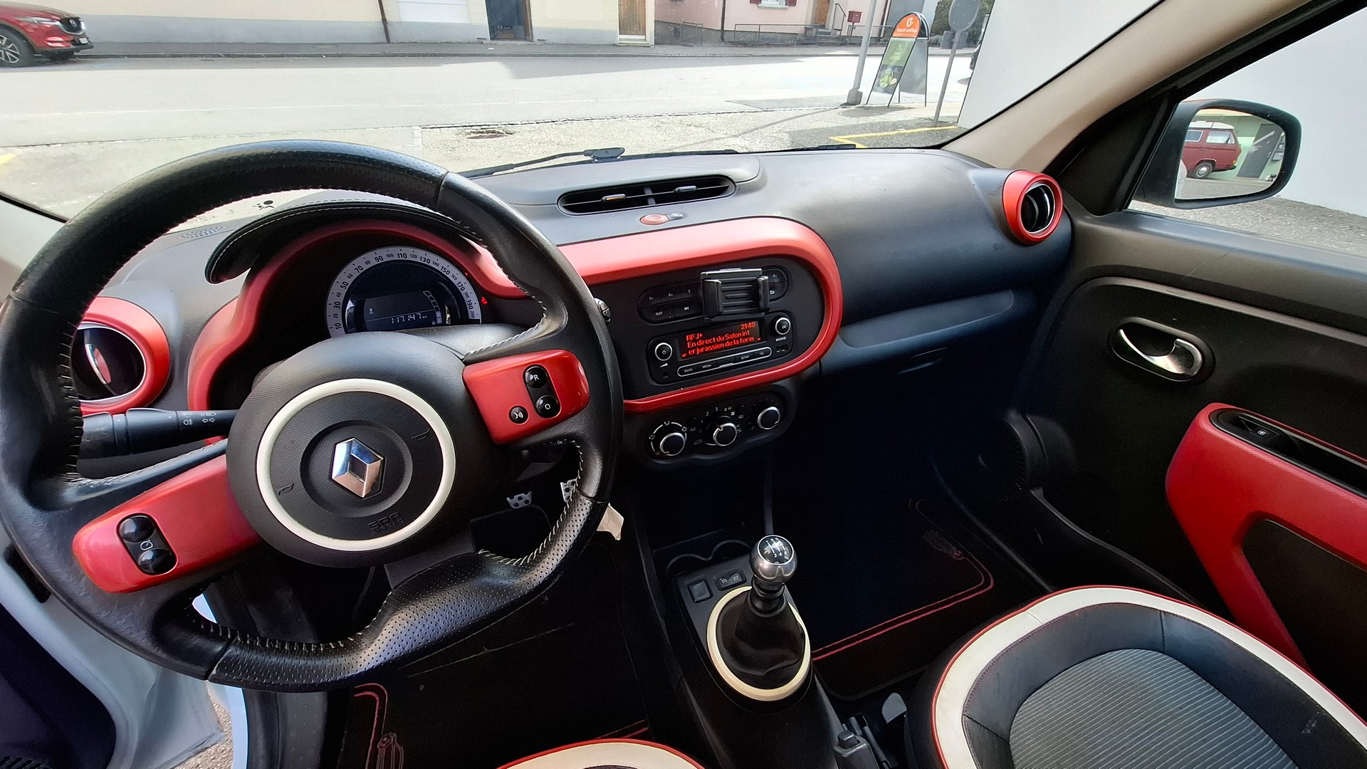 RENAULT Twingo 0.9 Intens-image-4