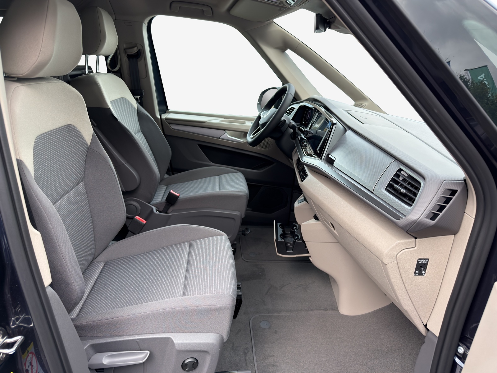 VW Multivan 2.0 TDI Liberty DSG-image-15