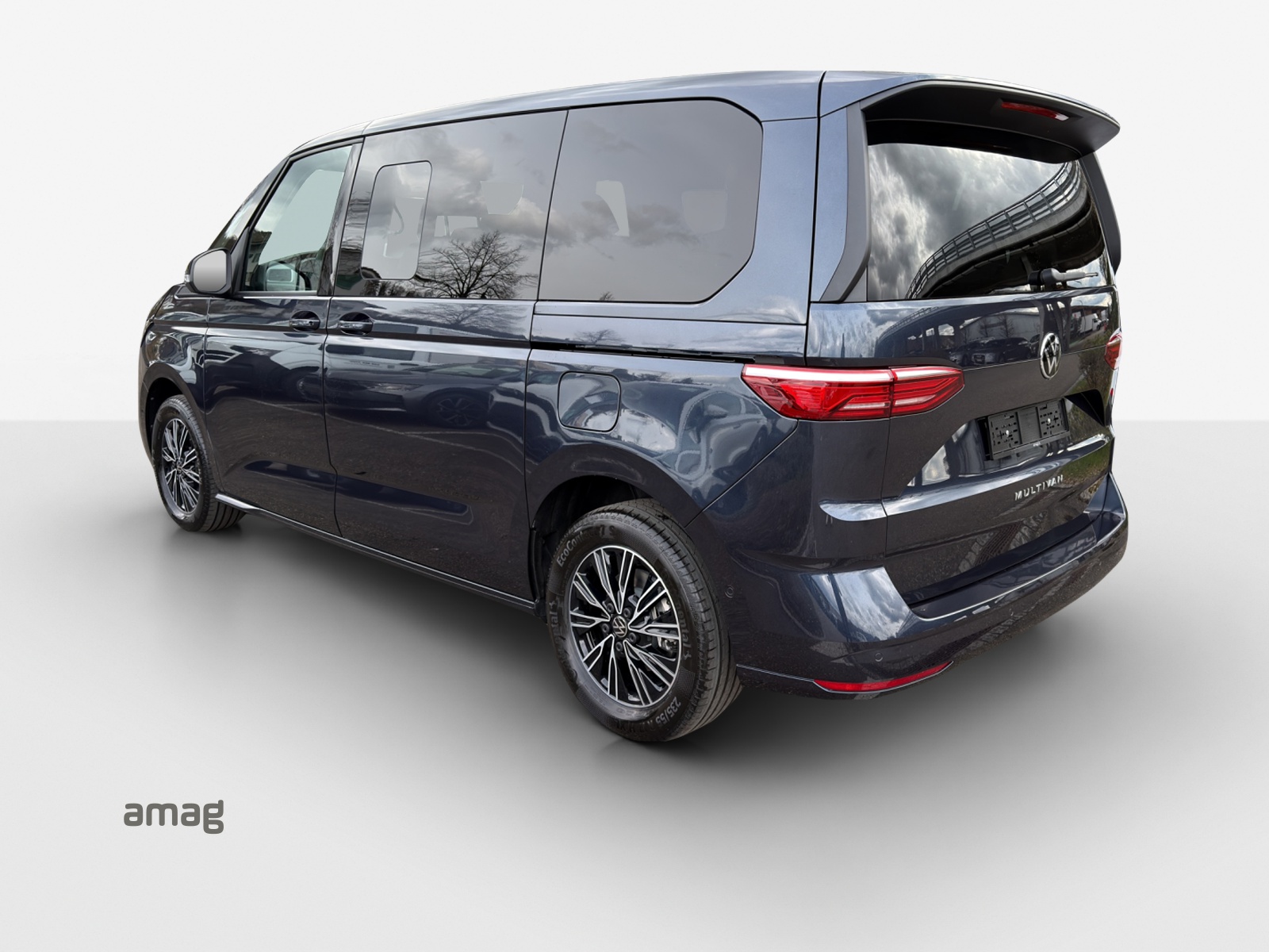 VW Multivan 2.0 TDI Liberty DSG-image-2