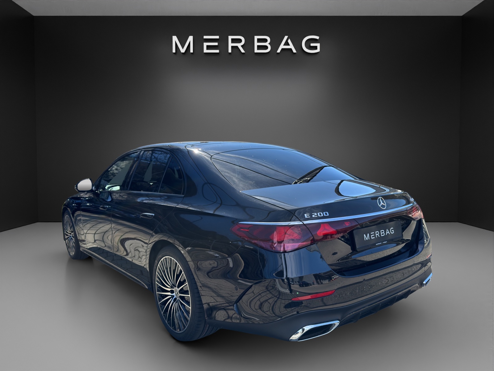 MERCEDES-BENZ E 200 9G-Tronic 4Matic-image-2