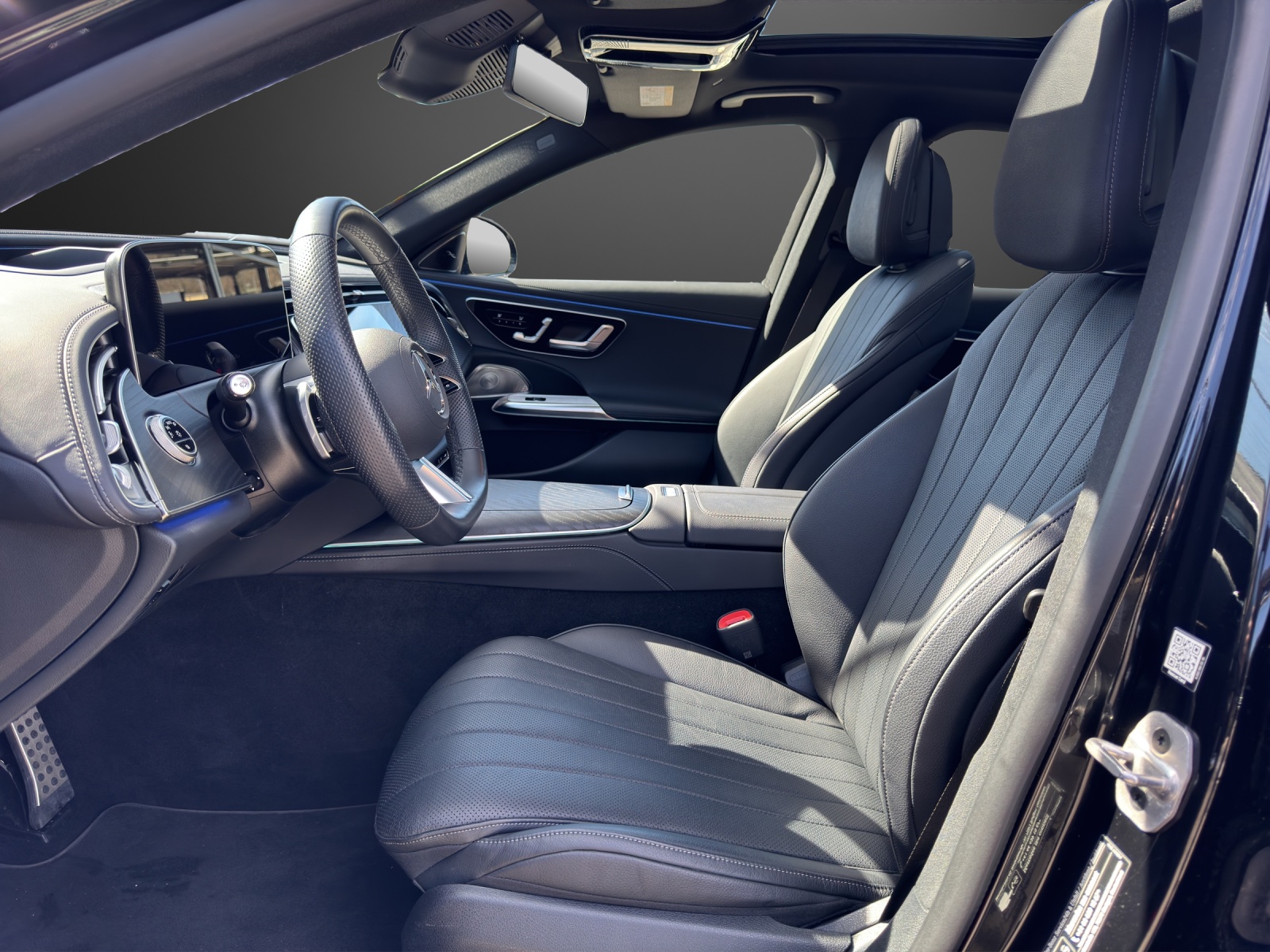 MERCEDES-BENZ E 200 9G-Tronic 4Matic-image-9
