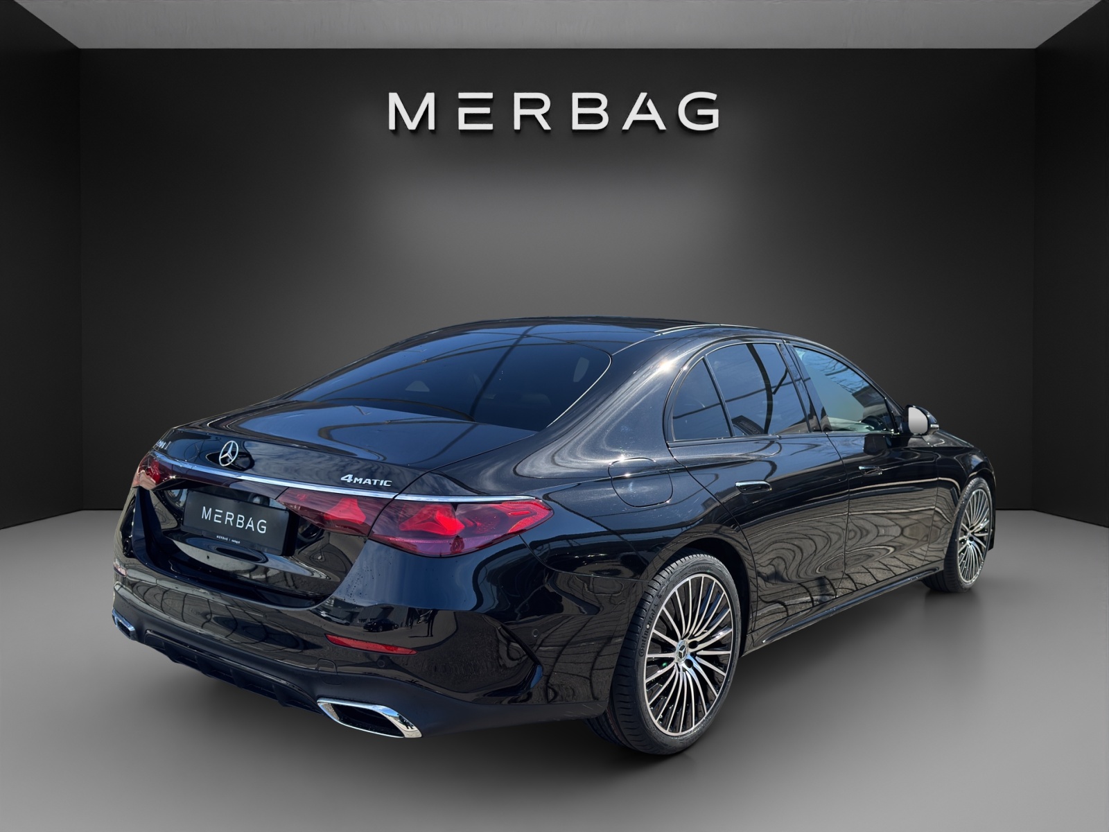 MERCEDES-BENZ E 200 9G-Tronic 4Matic-image-4