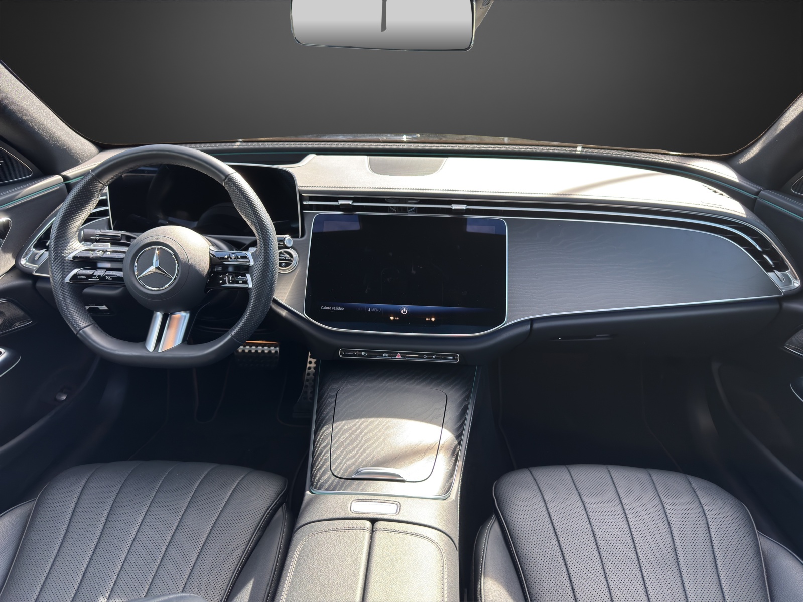 MERCEDES-BENZ E 200 9G-Tronic 4Matic-image-10