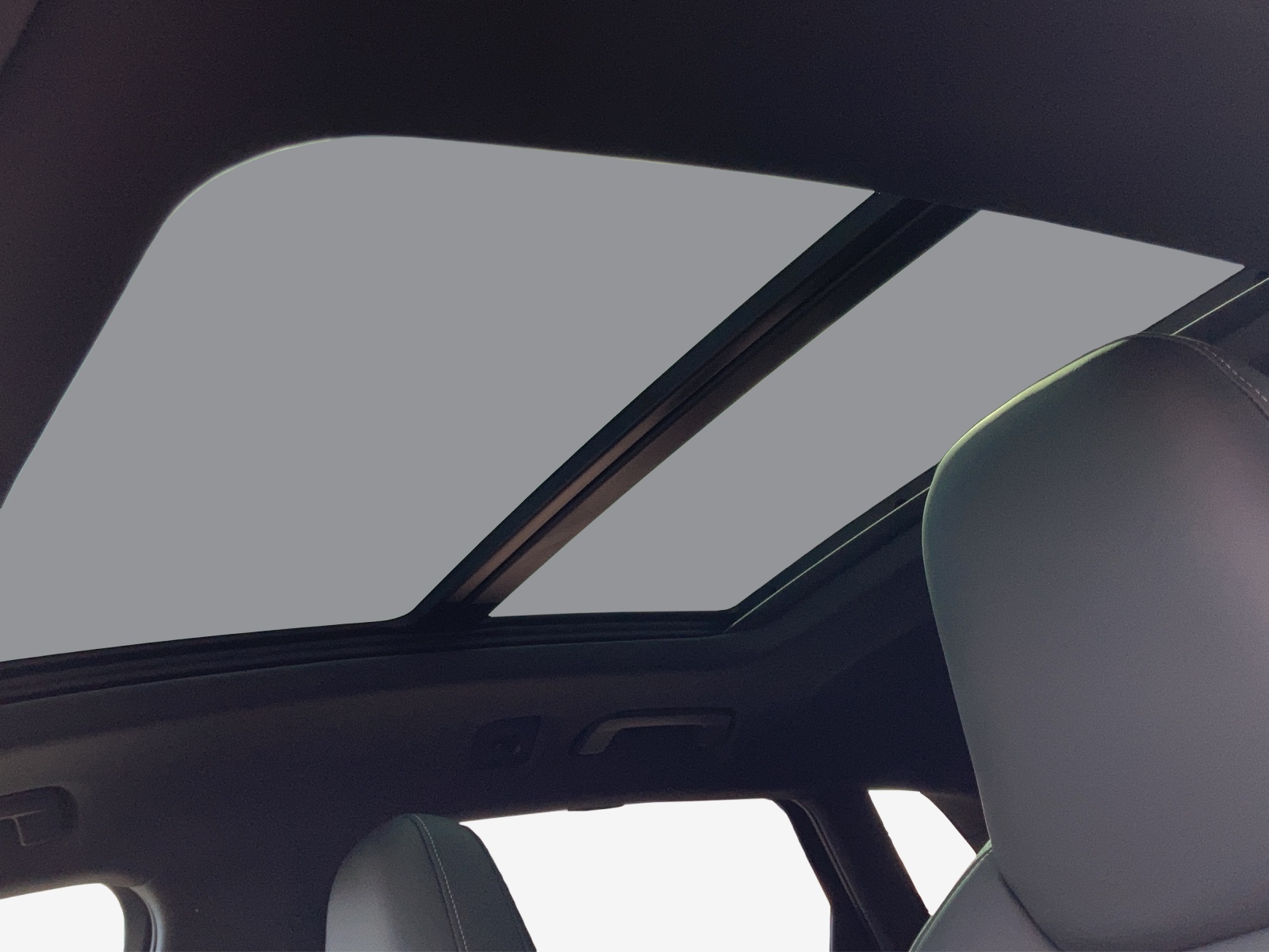 AUDI SQ8 e-tron quattro-image-15