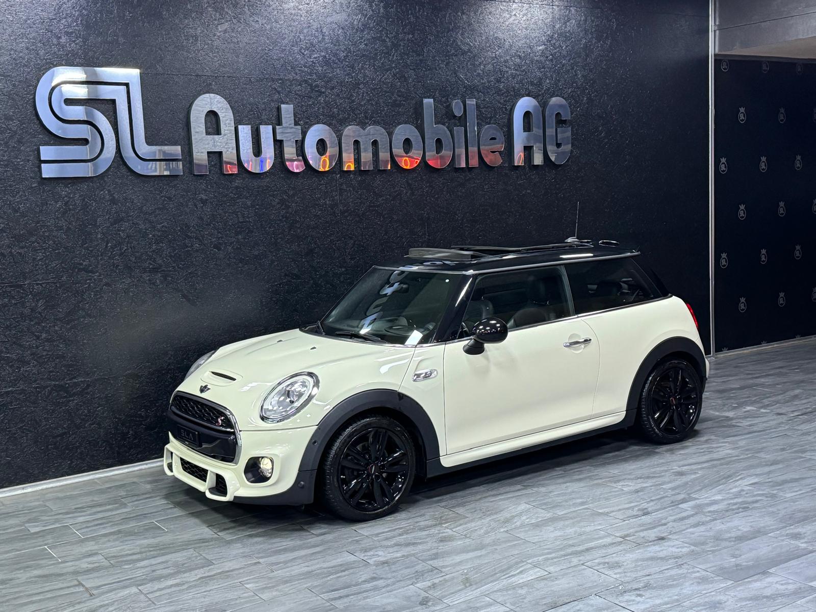 MINI Cooper S Steptronic John Cooper WORKS-image-2