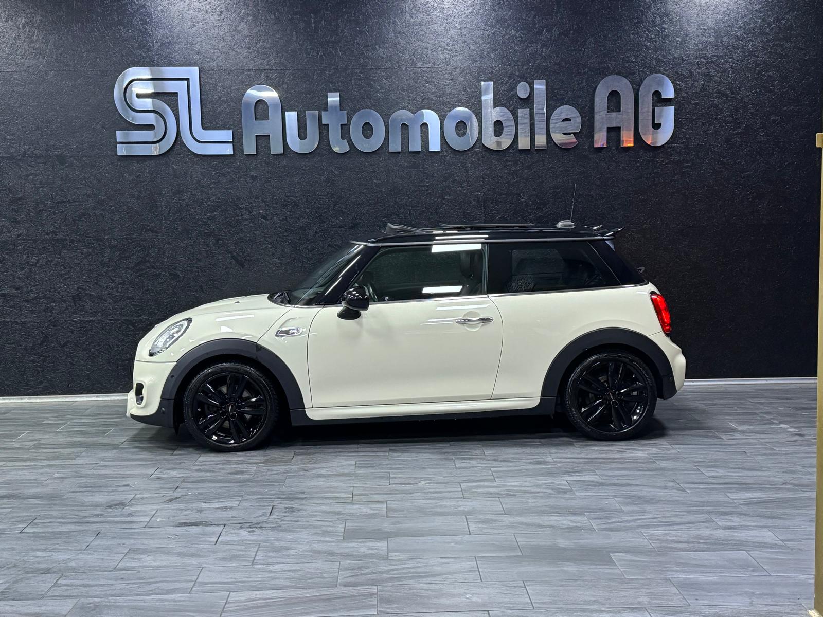 MINI Cooper S Steptronic John Cooper WORKS-image-3