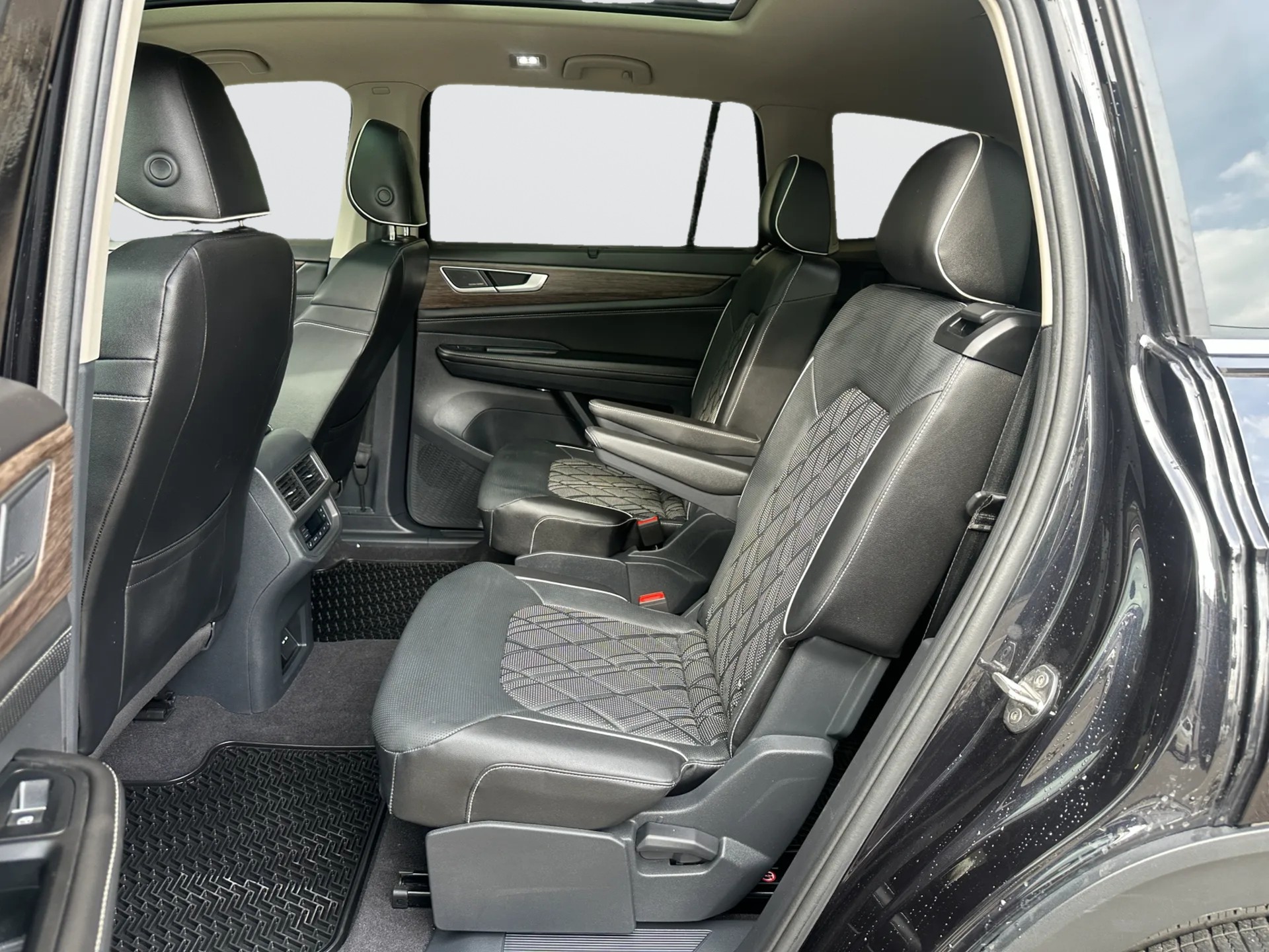 VW ATLAS 4-Motion R-Line Exceline-image-10