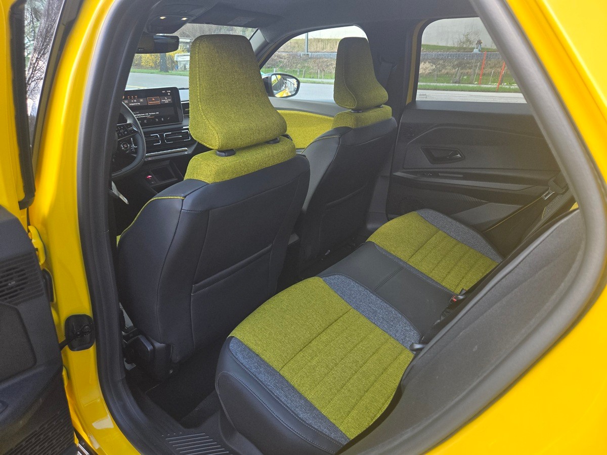 RENAULT R5 E-Tech Comfort Range iconic five-image-7