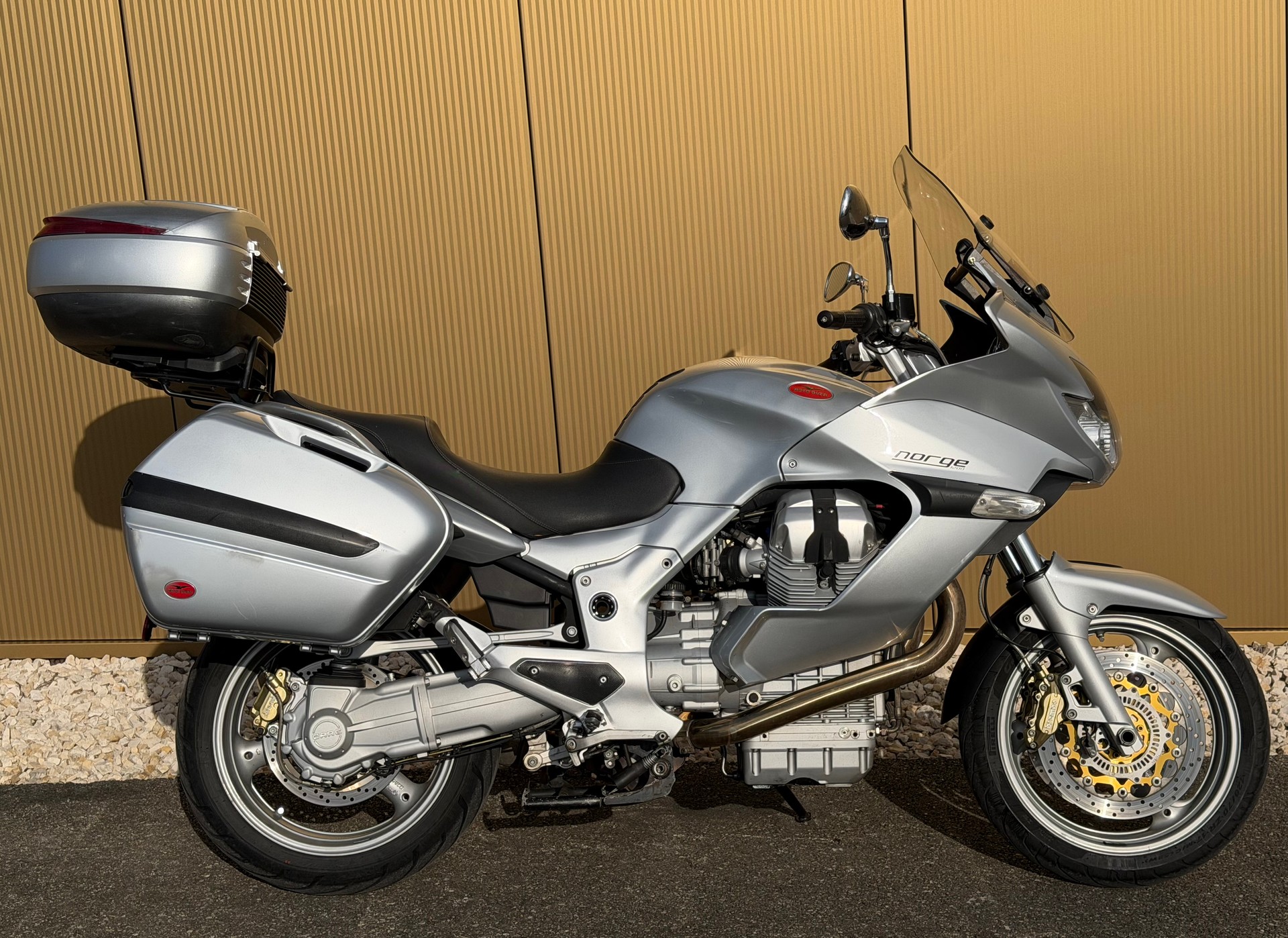 MOTO GUZZI Norge 1200 GT ABS-showroom-element-3
