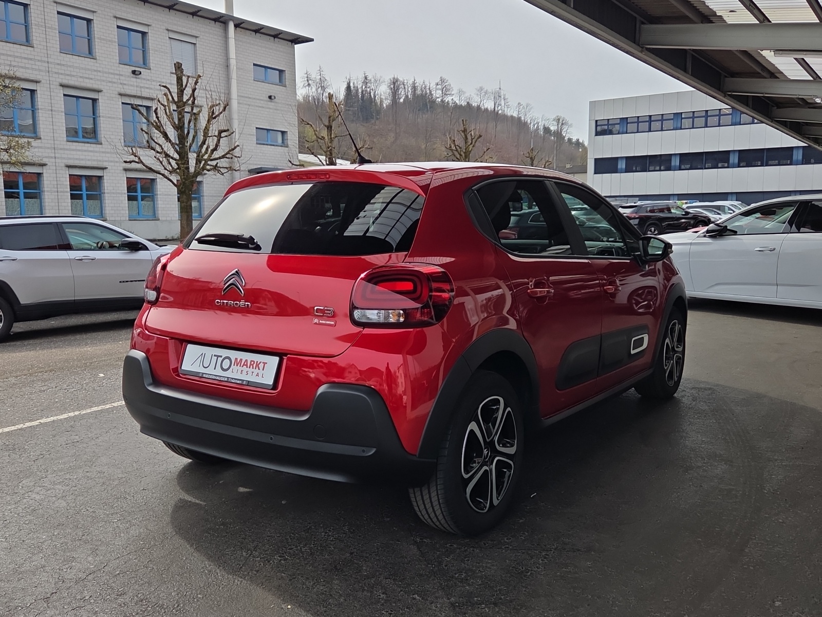 CITROEN C3 1.2i PureTech Swiss Edition-image-11