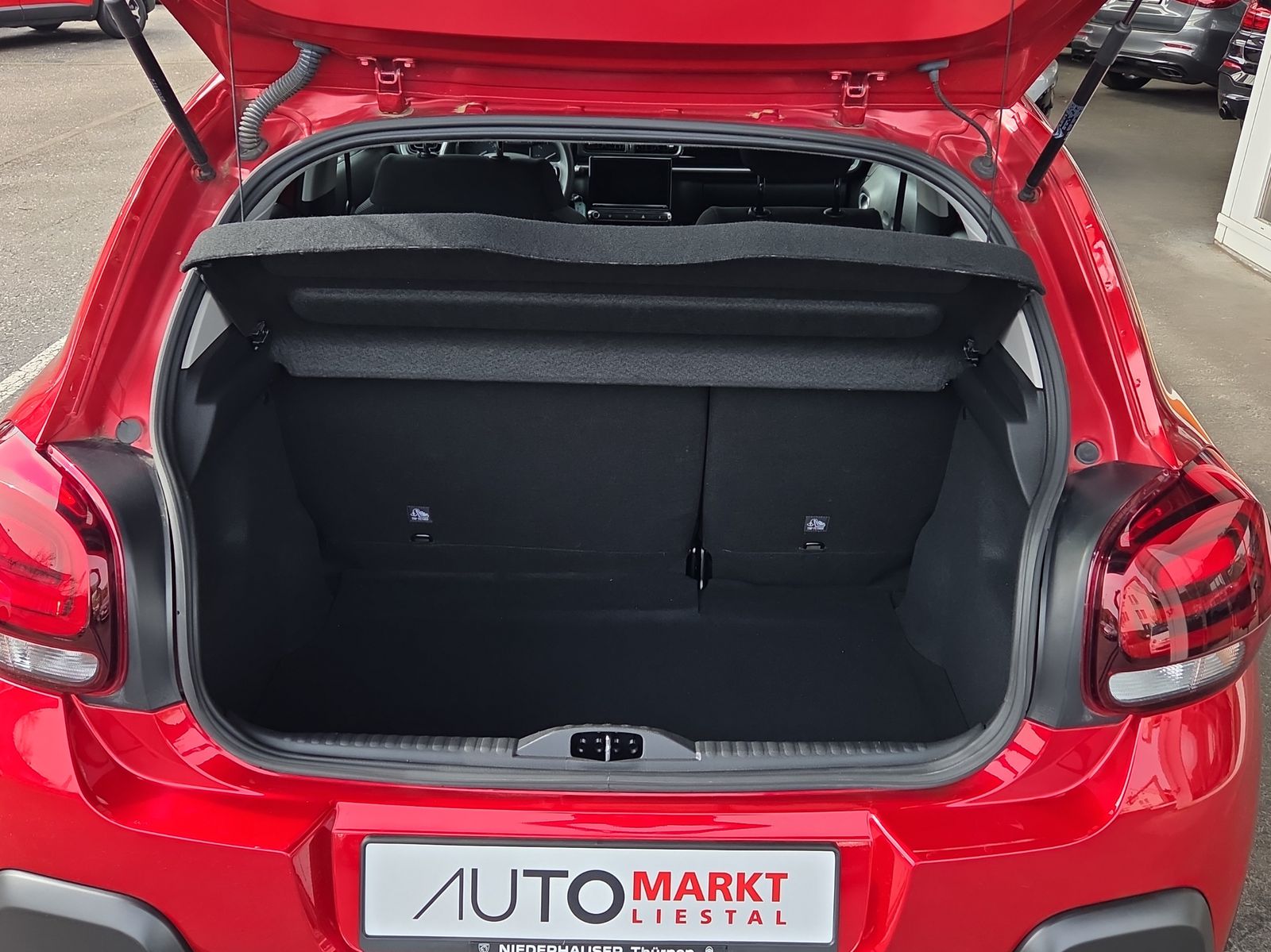 CITROEN C3 1.2i PureTech Swiss Edition-image-10