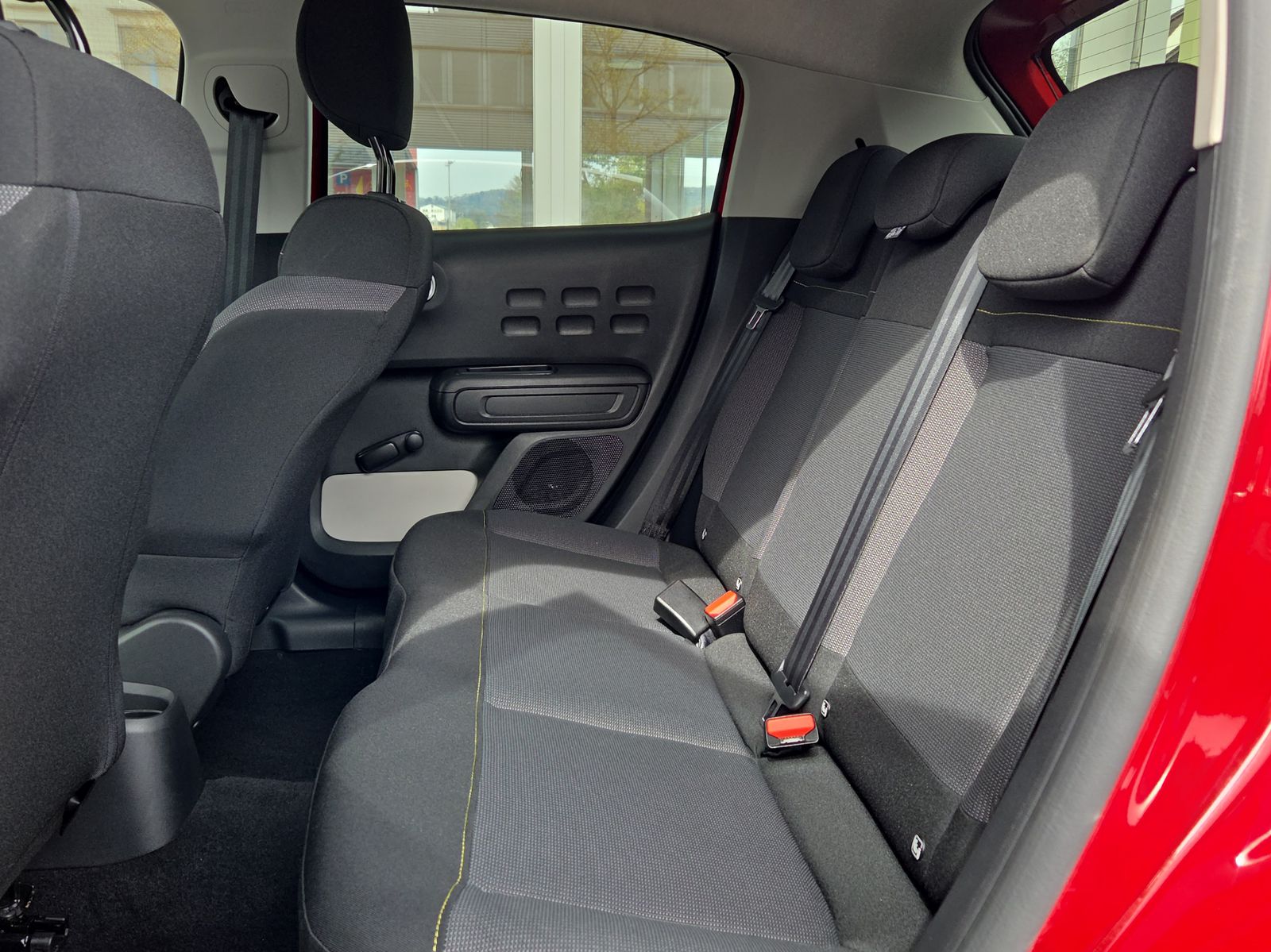 CITROEN C3 1.2i PureTech Swiss Edition-image-9
