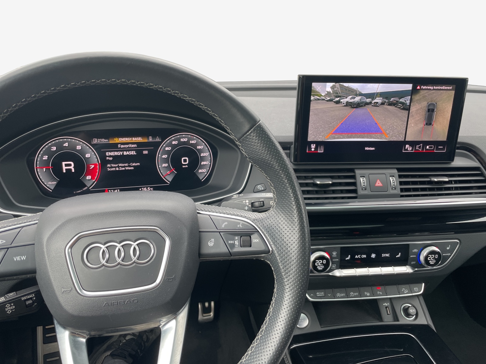 AUDI Q5 Sportback 45 TFSI Black Edition quattro S-tronic-image-8