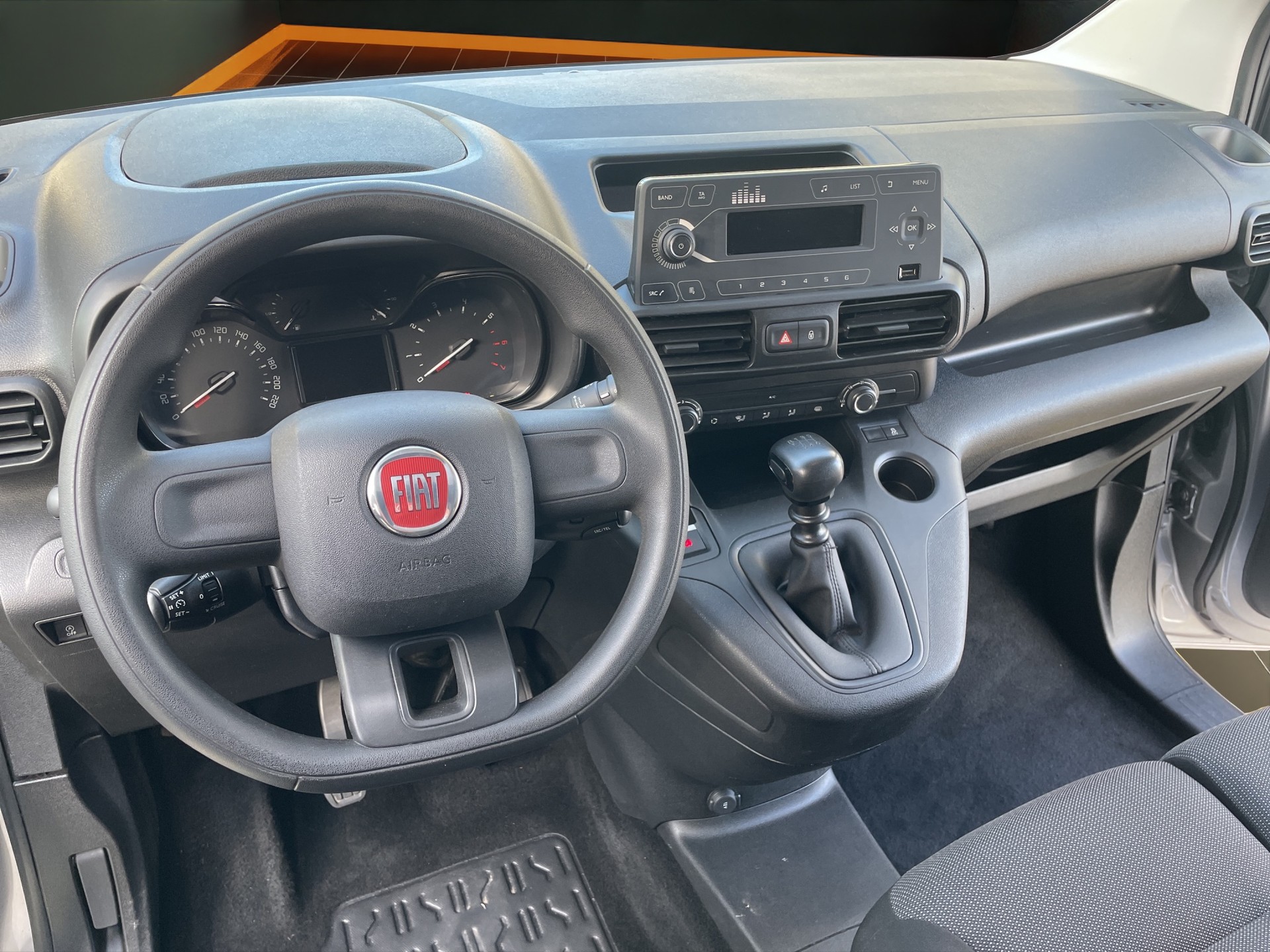 FIAT Doblo 1.5 BlueHDi L1 1000kg Swiss-image-10