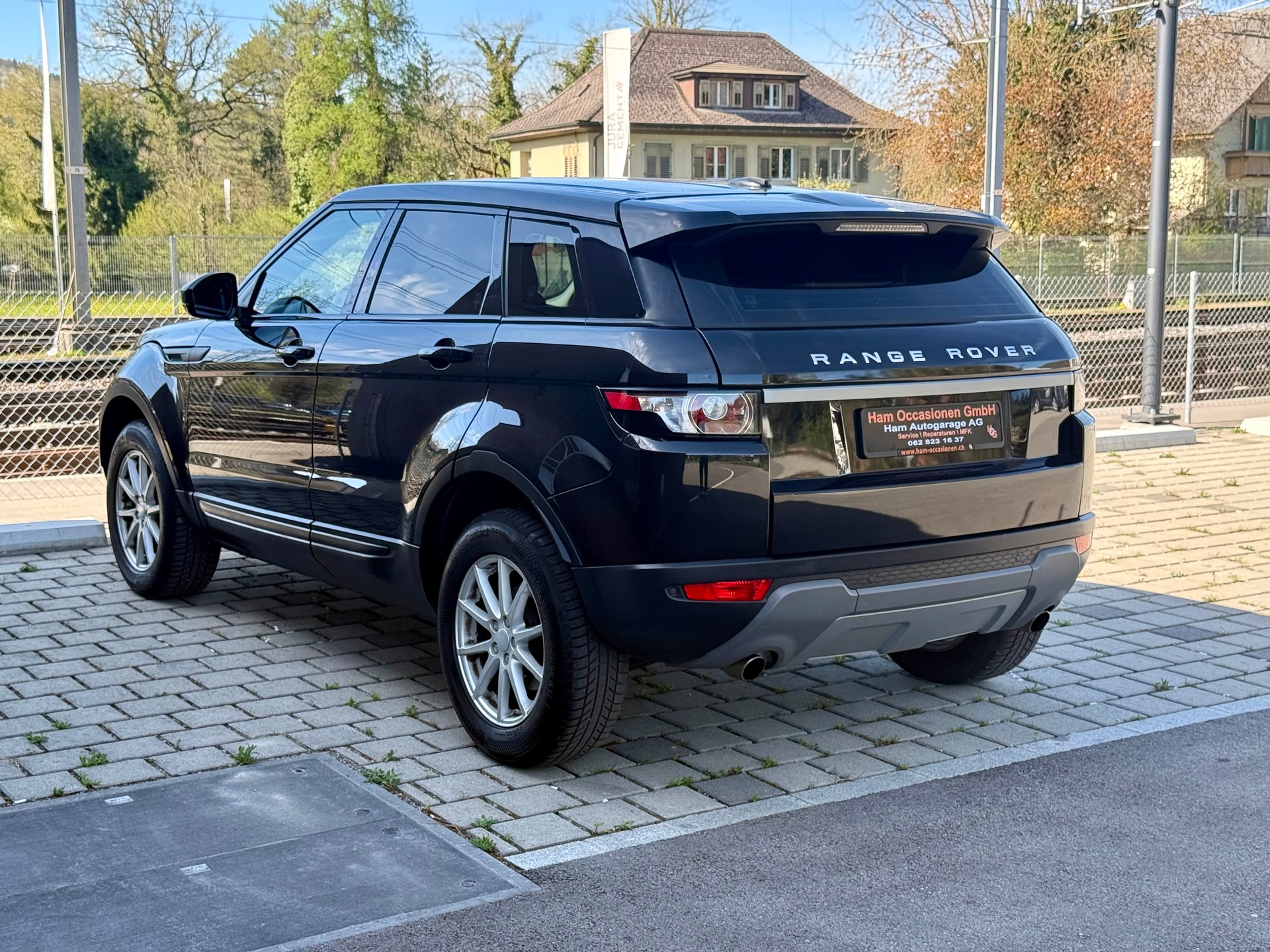 LAND ROVER Range Rover Evoque 2.0 Si4 Pure AT9-image-2