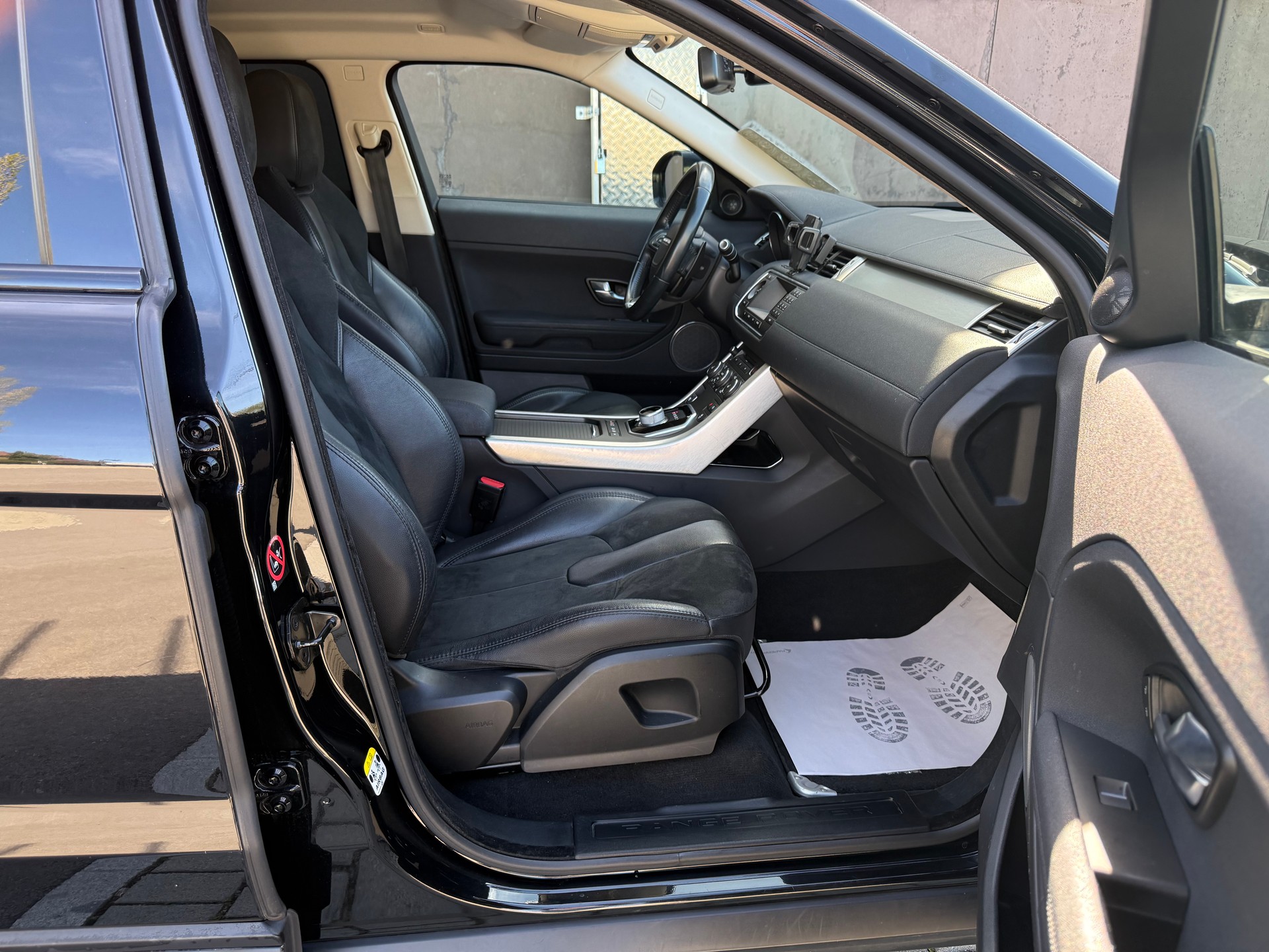 LAND ROVER Range Rover Evoque 2.0 Si4 Pure AT9-image-8
