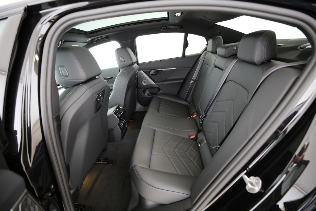 BMW 540d xDrive-image-5