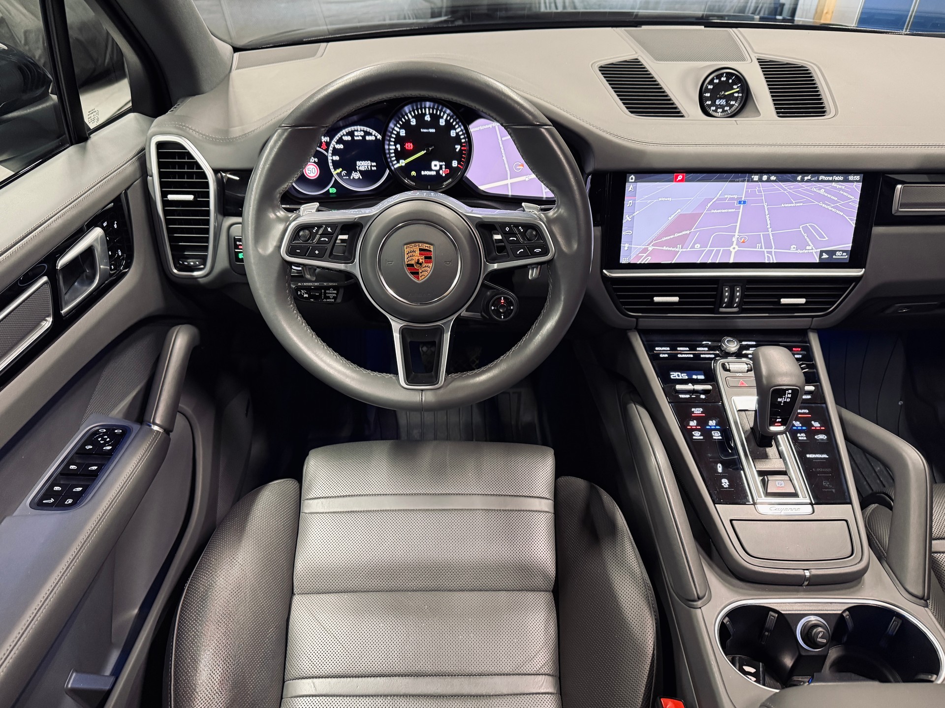 PORSCHE Cayenne E-Hybrid „Moonlight Blue Metallic & Schiefergraues Interieur“-image-4