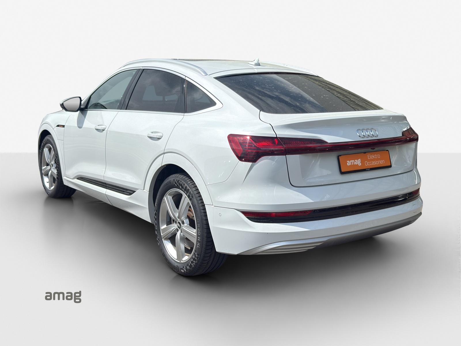AUDI e-tron 55 Sportback Advanced quattro-image-2