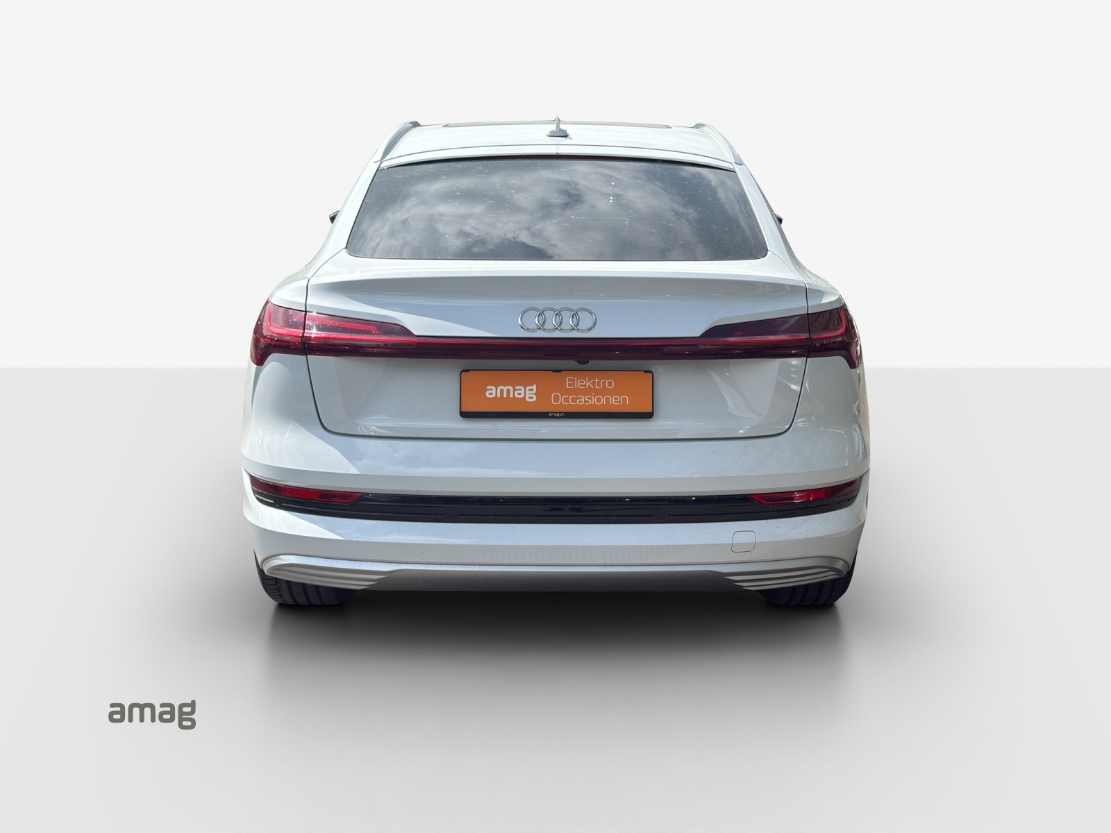 AUDI e-tron 55 Sportback Advanced quattro-image-4
