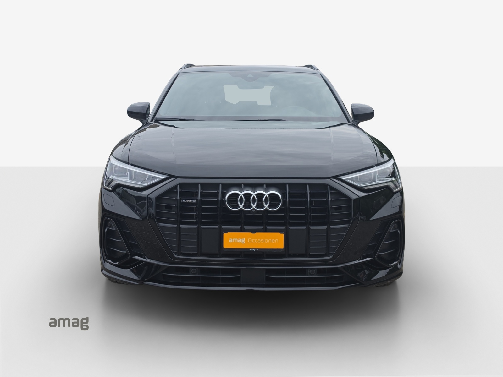 AUDI Q3 45 TFSI S line quattro S-tronic-image-6