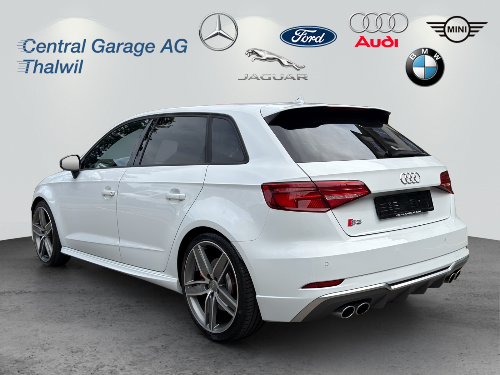 AUDI S3 Sportback 2.0 TFSI quattro S-tronic-image-3