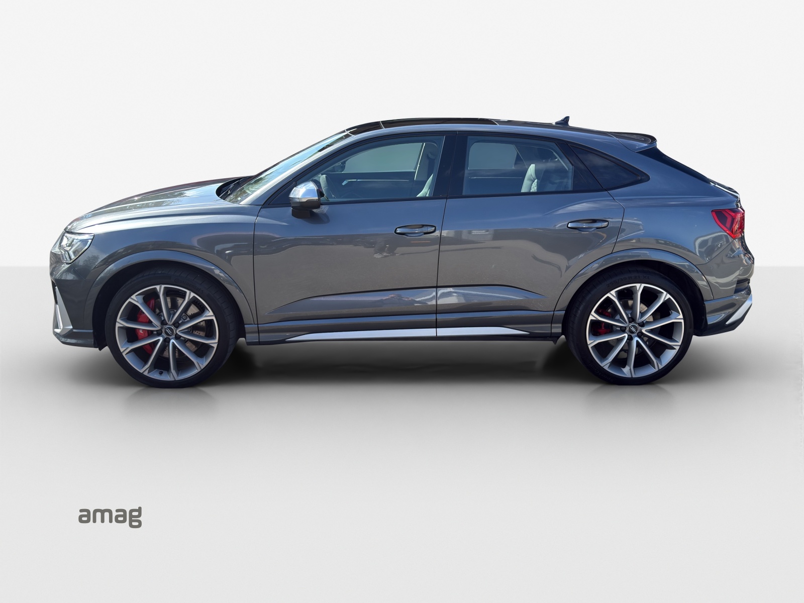 AUDI RS Q3 Sportback quattro S tronic-image-1