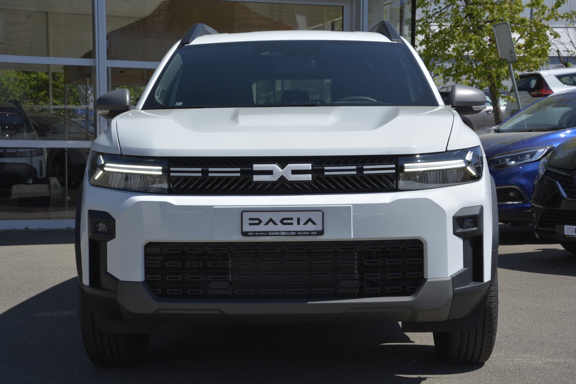 DACIA BIGSTER journey hybrid 155-image-1