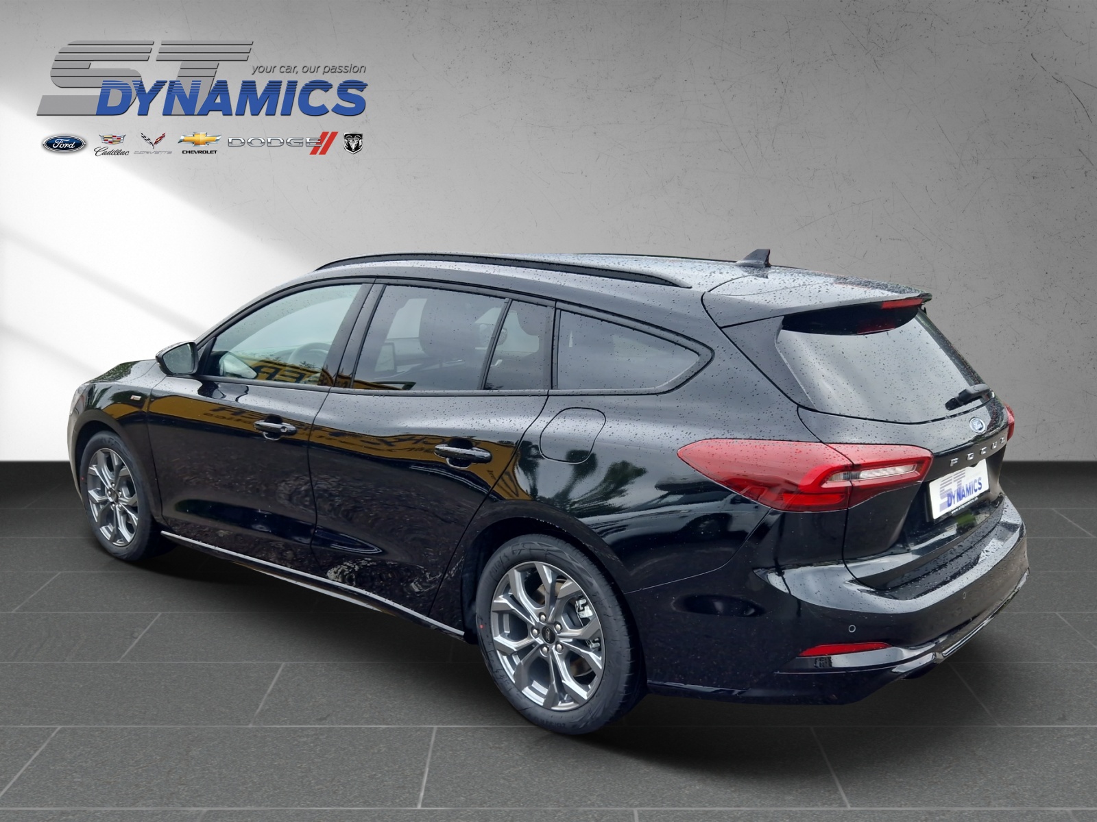FORD Focus Station Wagon 1.0i EcoB 125 ST-Line-showroom-element-3