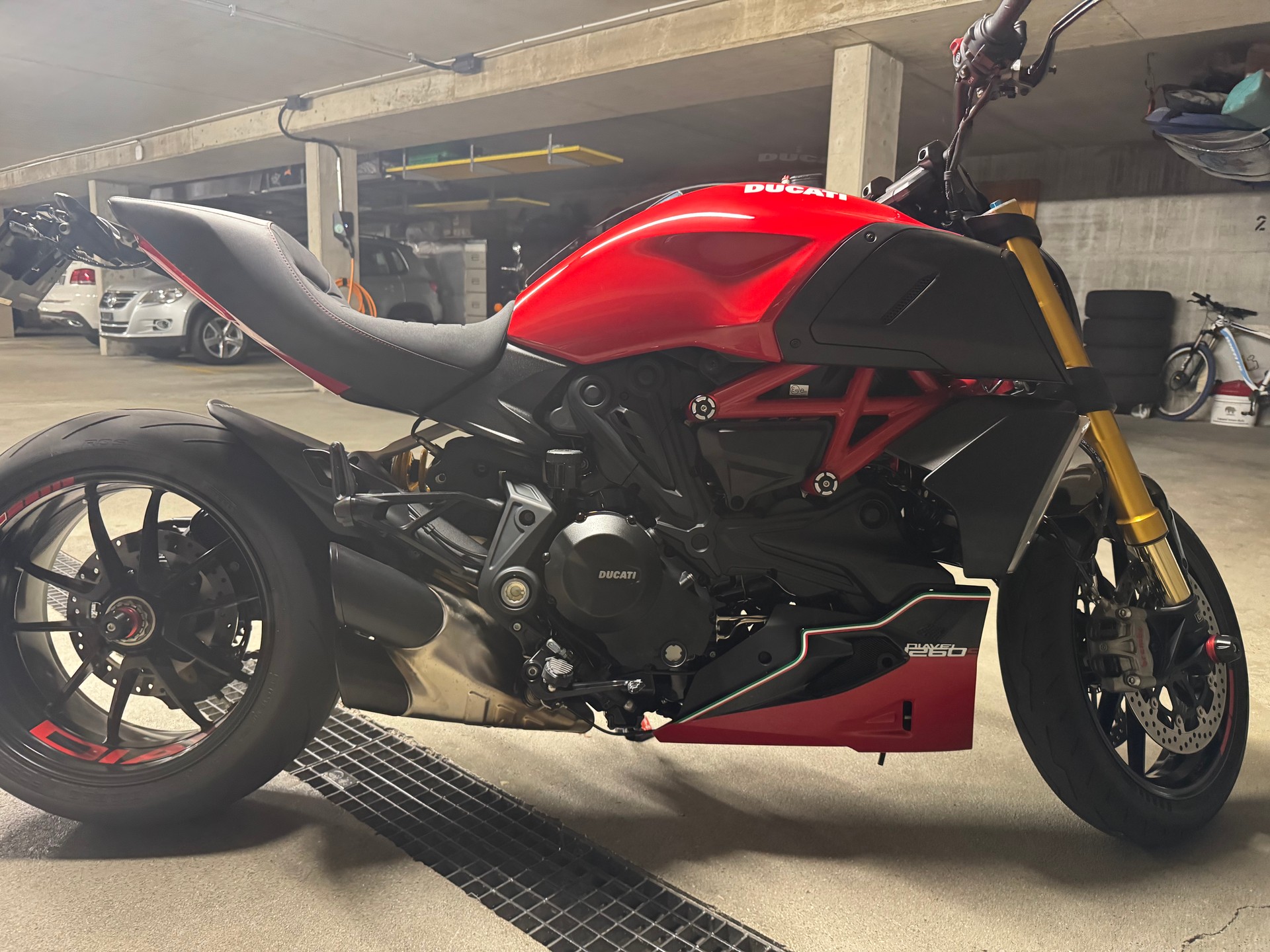 DUCATI Diavel 1260 S-image-6