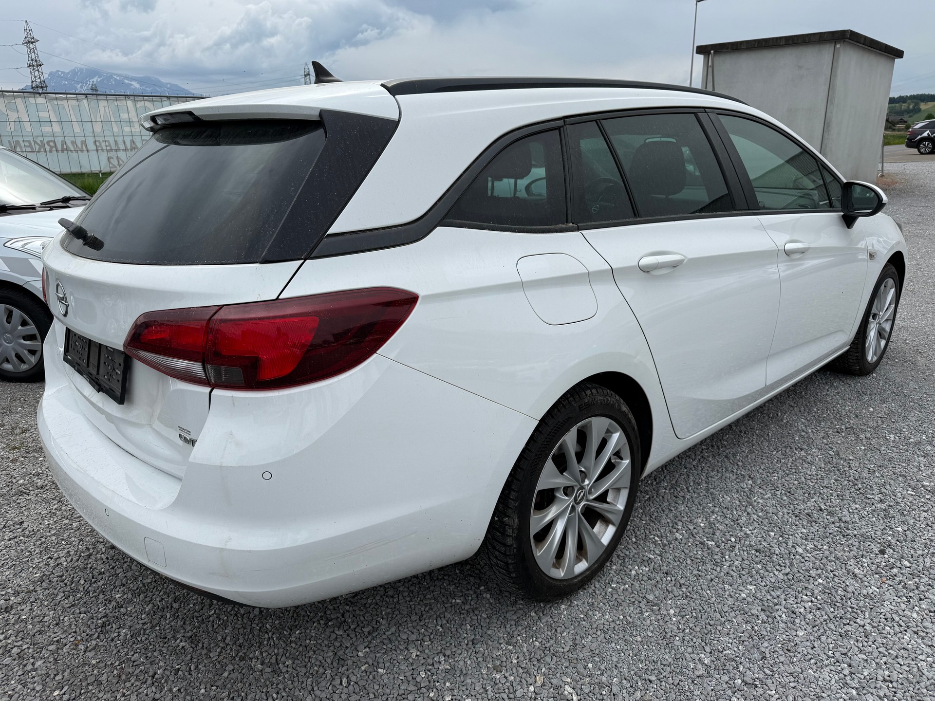 OPEL Astra Sports Tourer 1.6 CDTi ecoF Enjoy Automatic-image-4