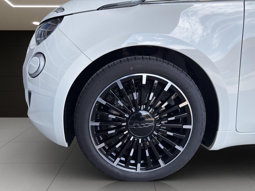 FIAT 500 1.0 Cabrio Hybrid La Prima-image-15