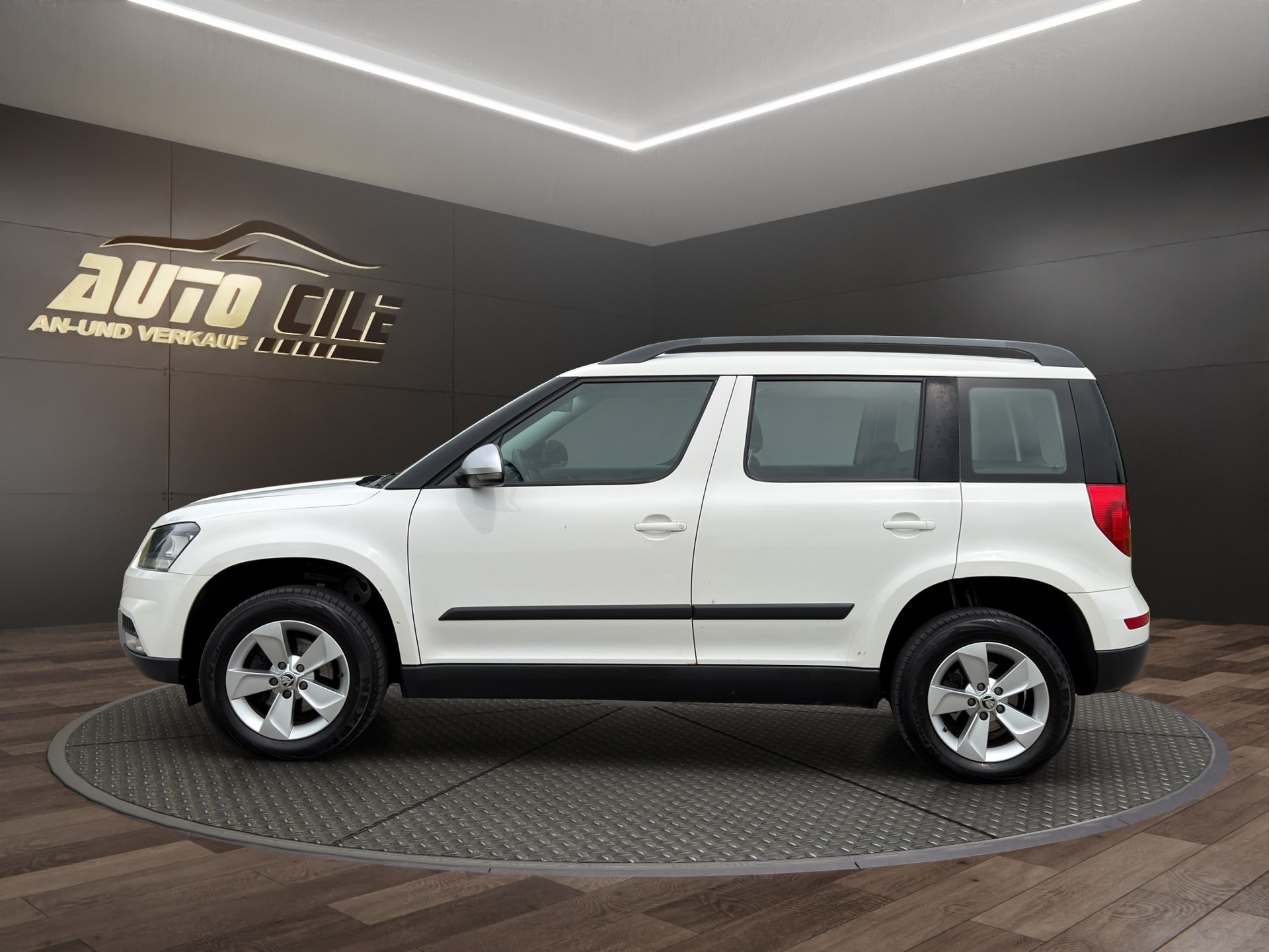 SKODA Yeti 1.8 TSI Ambition Outdoor 4x4-image-3