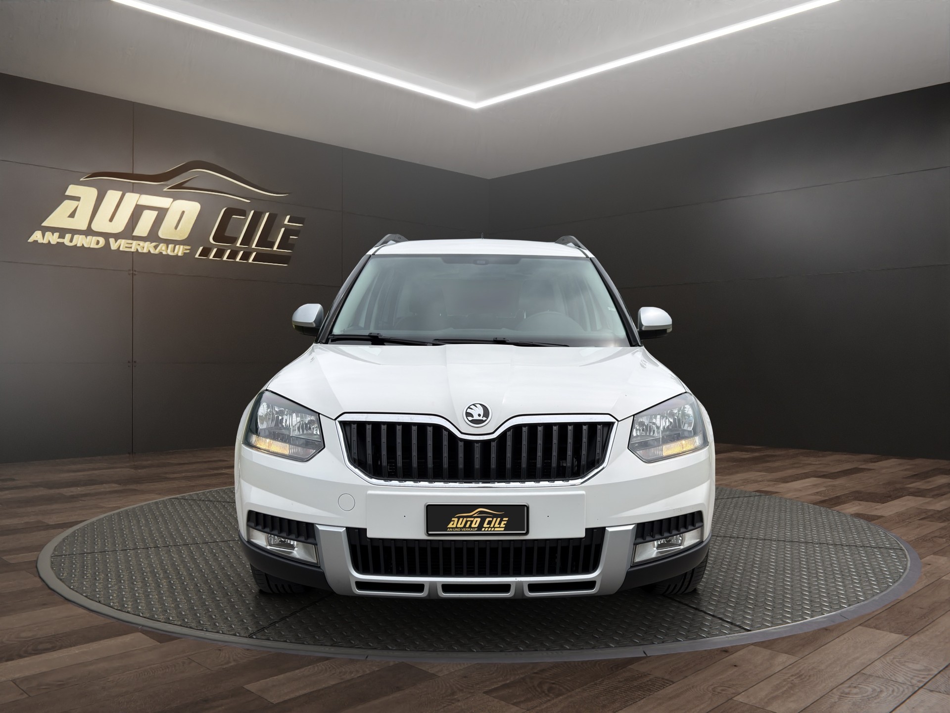 SKODA Yeti 1.8 TSI Ambition Outdoor 4x4-image-1