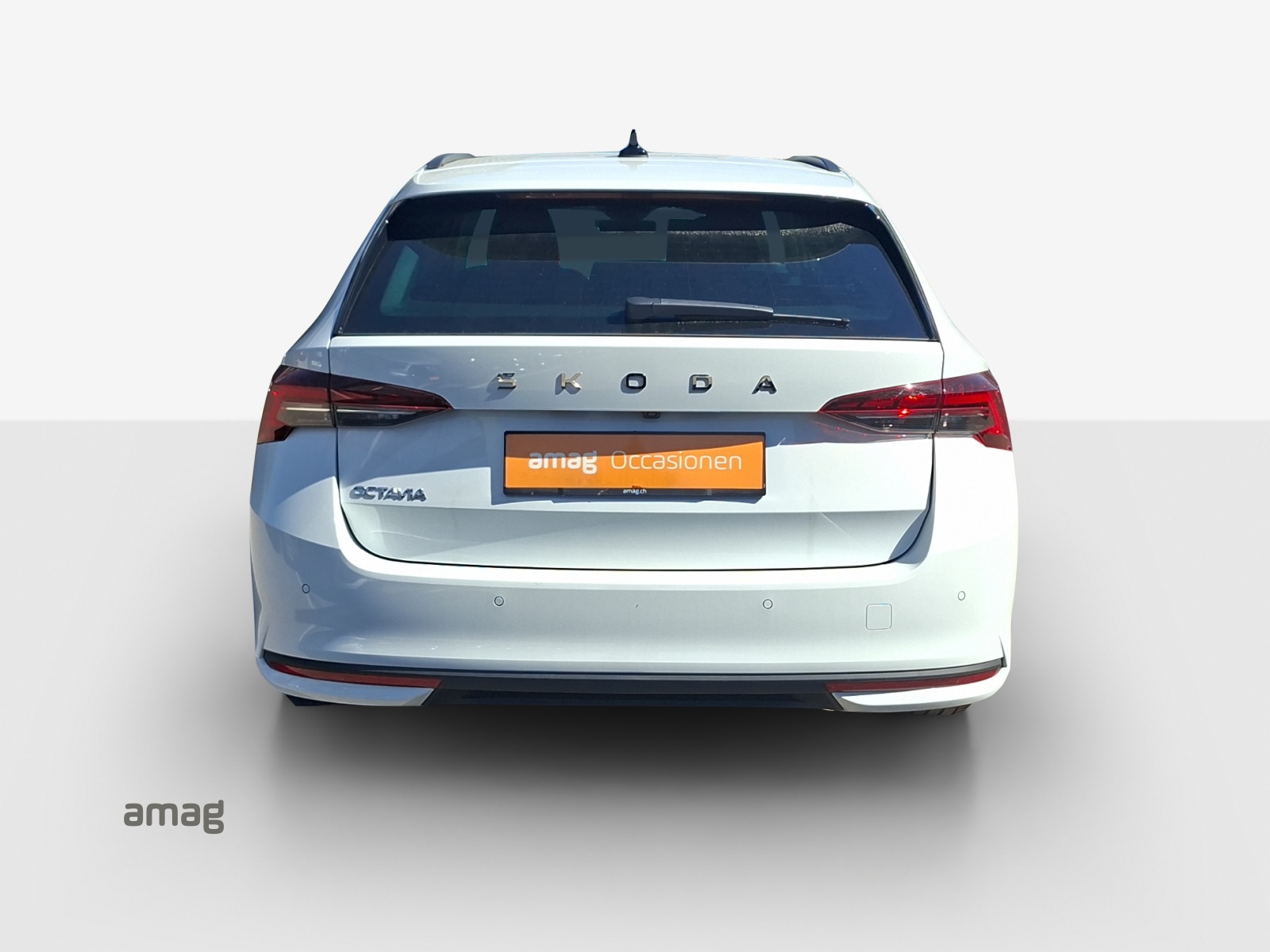 SKODA Octavia Combi 1.5 TSI mHEV DSG Dynamic-image-3