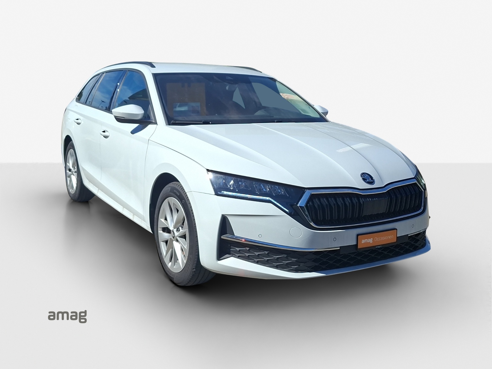 SKODA Octavia Combi 1.5 TSI mHEV DSG Dynamic-image-5