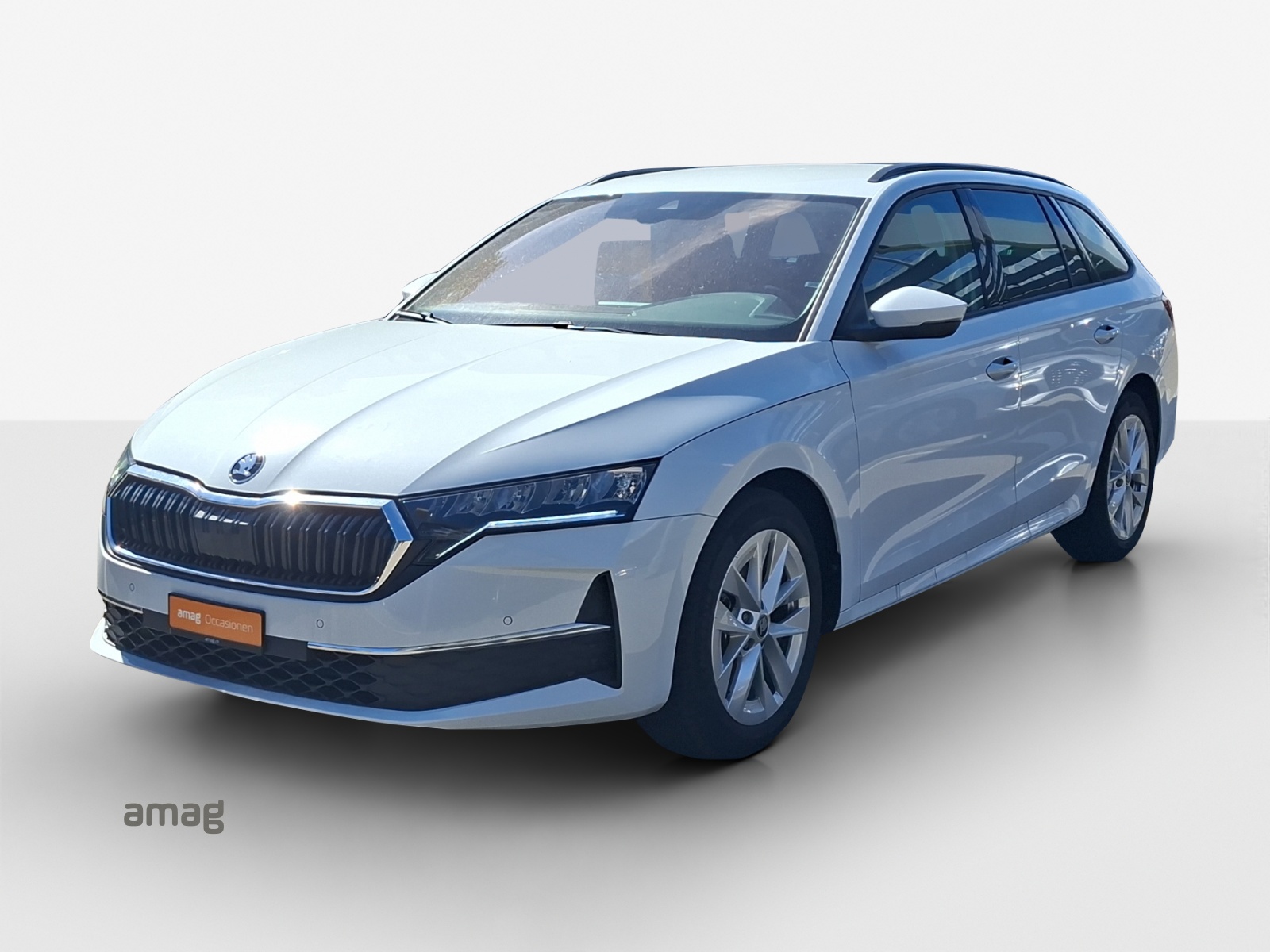 SKODA Octavia Combi 1.5 TSI mHEV DSG Dynamic-image-0