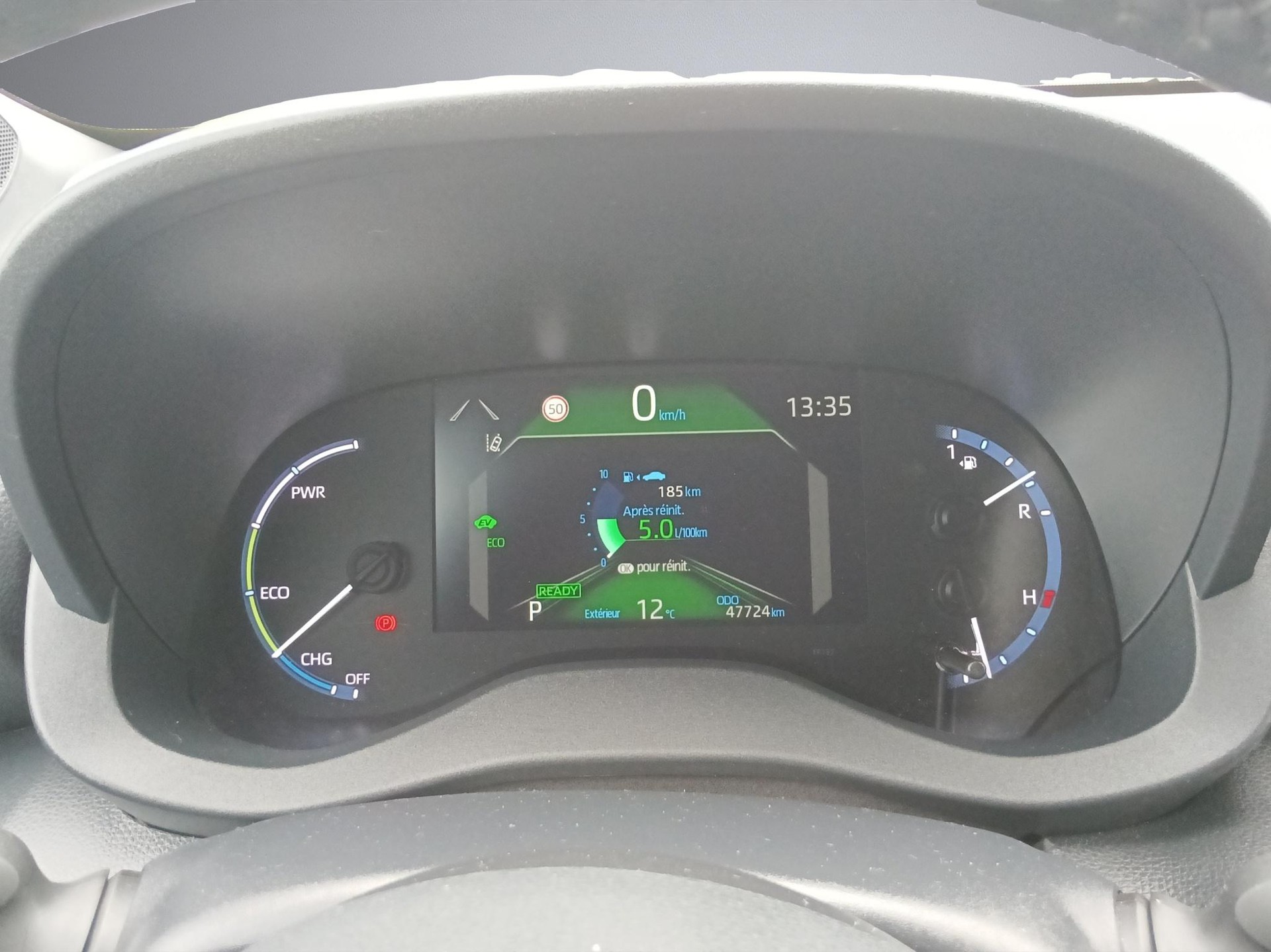 TOYOTA Yaris Cross 1.5 VVT-i HSD Adventure AWD-i-image-11