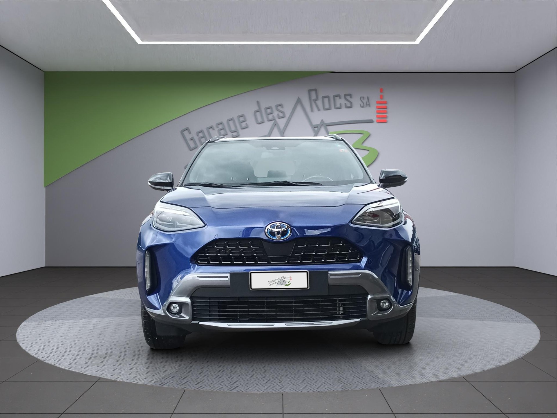 TOYOTA Yaris Cross 1.5 VVT-i HSD Adventure AWD-i-image-2
