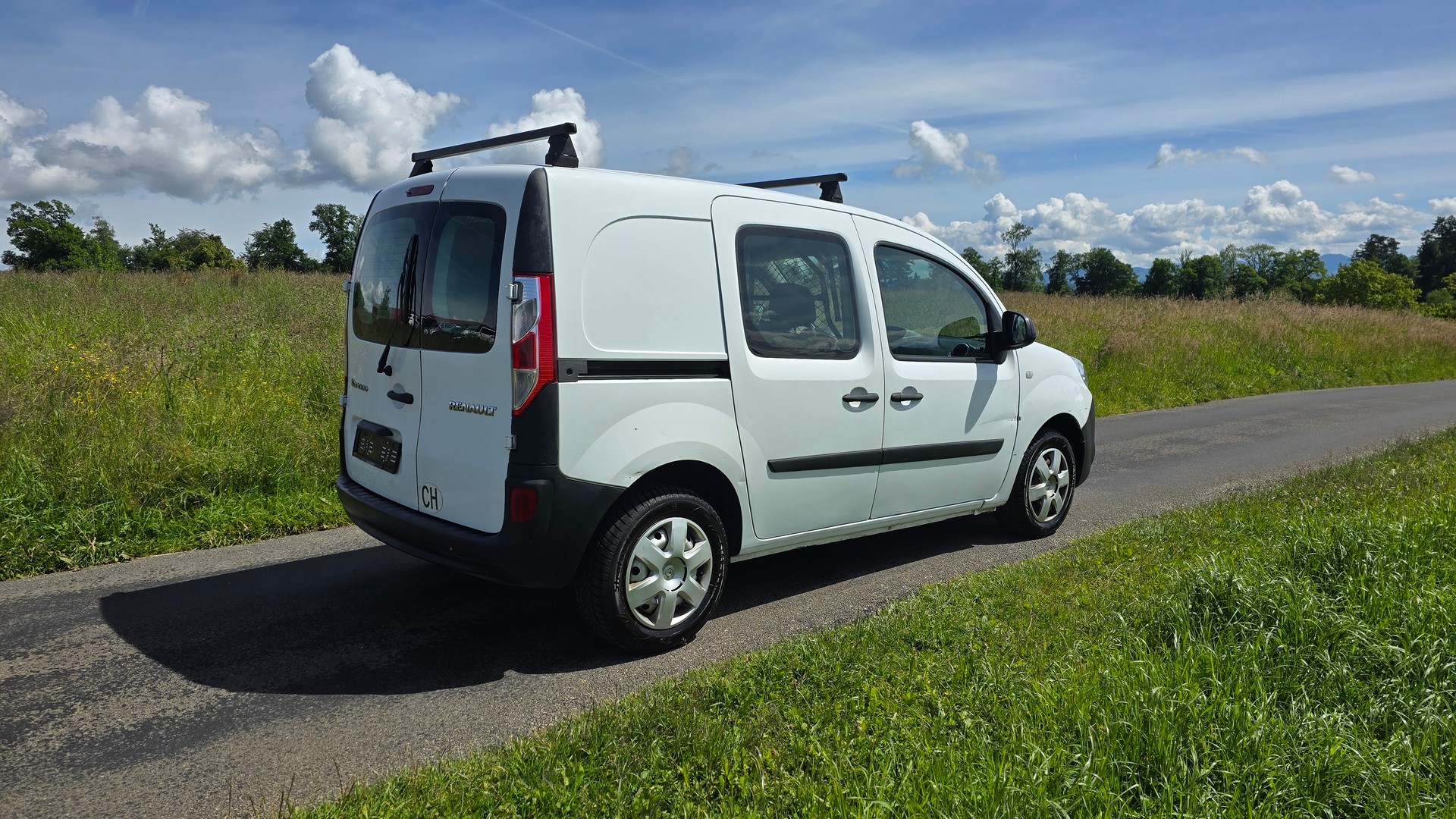 RENAULT Kangoo Medium dCi 75 Access-image-6