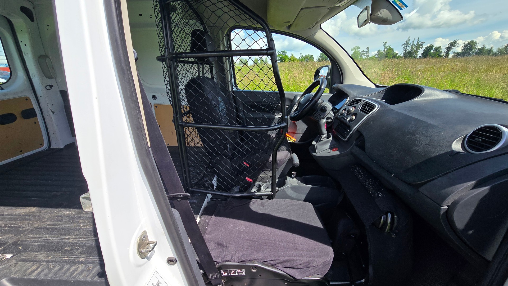 RENAULT Kangoo Medium dCi 75 Access-image-25