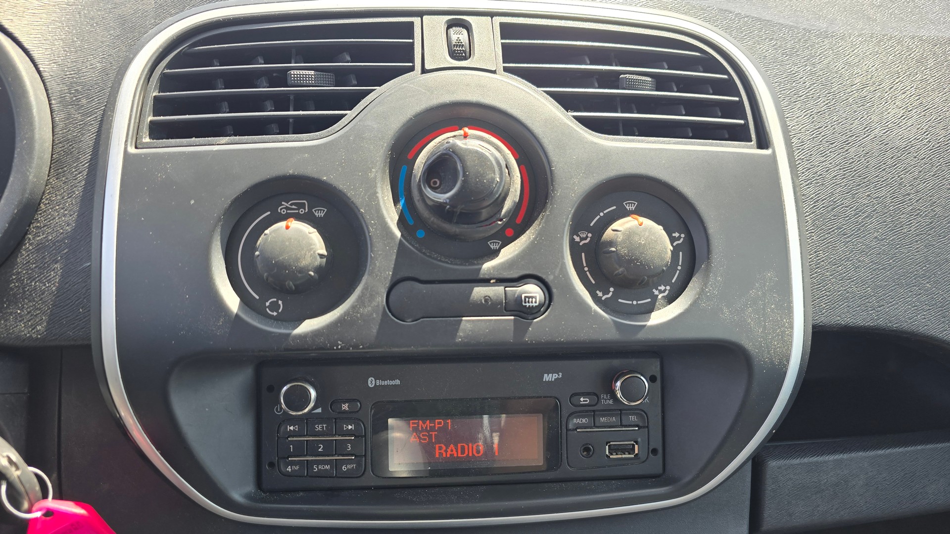 RENAULT Kangoo Medium dCi 75 Access-image-12