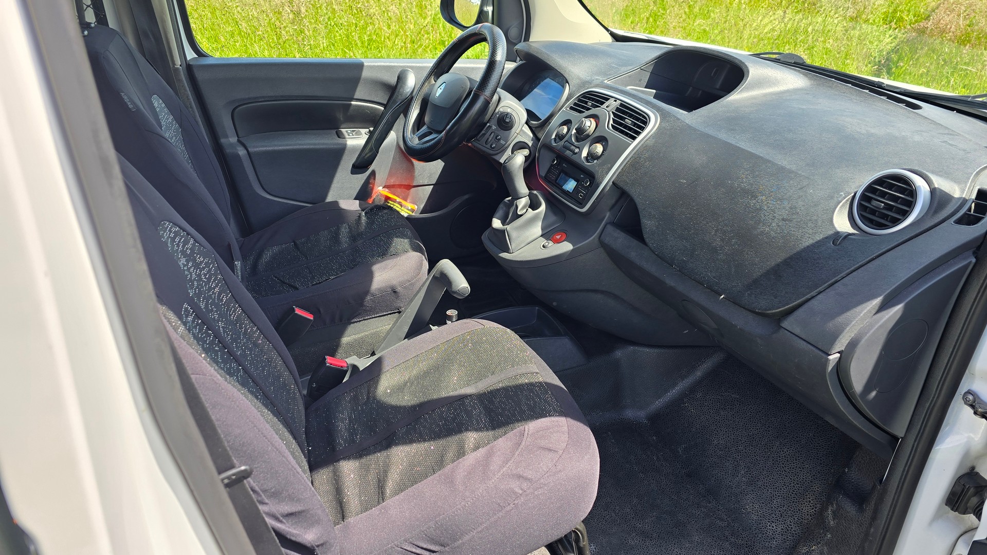 RENAULT Kangoo Medium dCi 75 Access-image-22