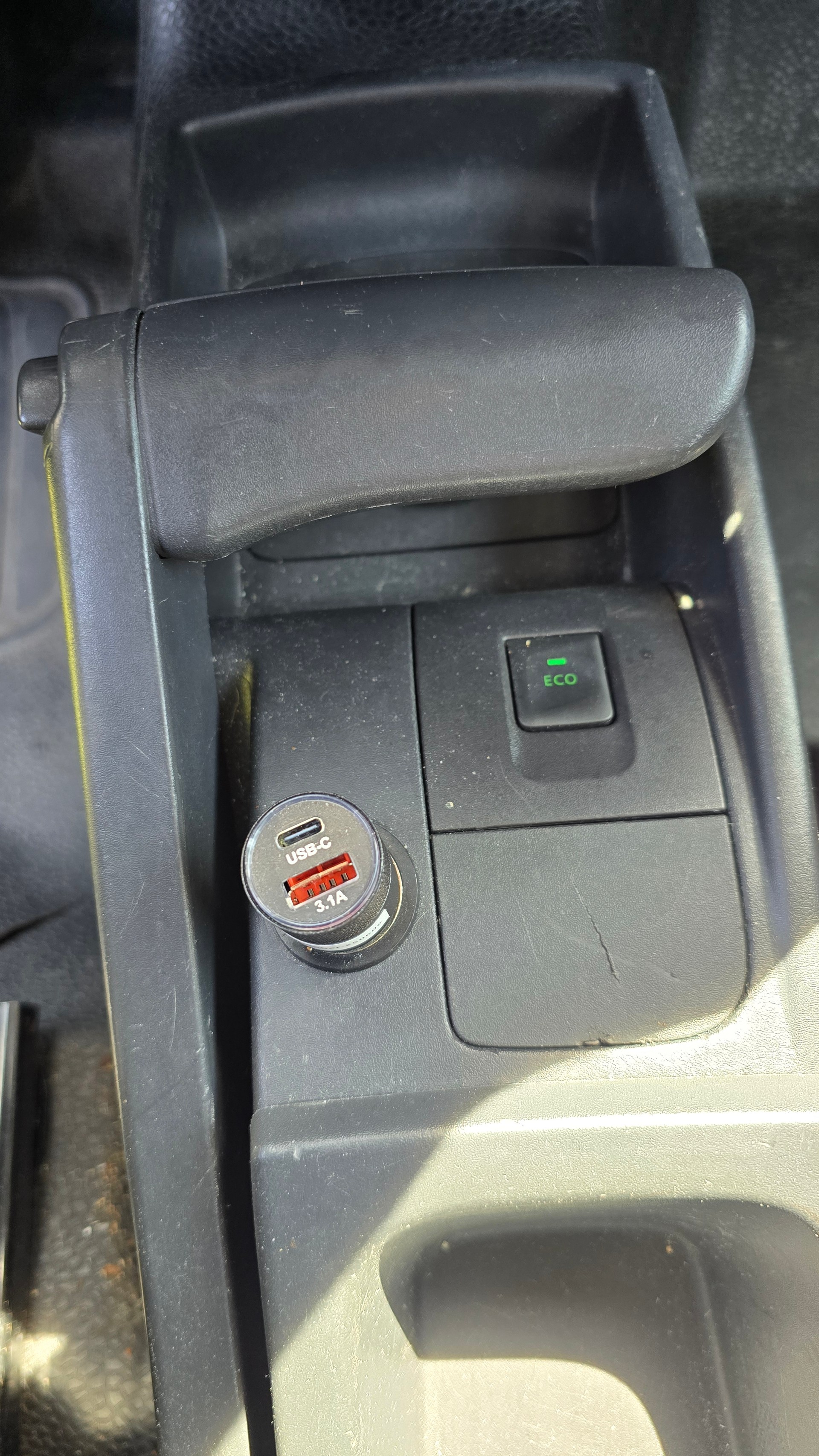RENAULT Kangoo Medium dCi 75 Access-image-29