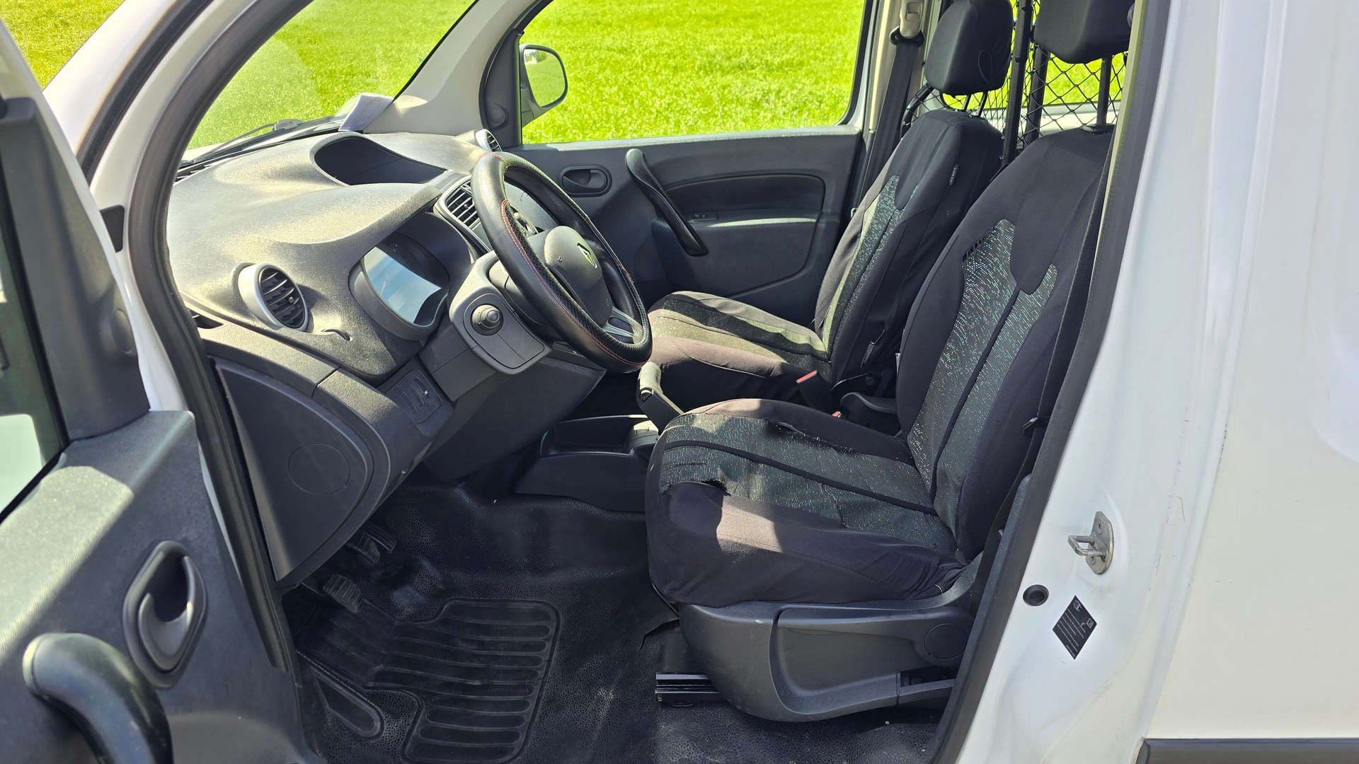 RENAULT Kangoo Medium dCi 75 Access-image-10